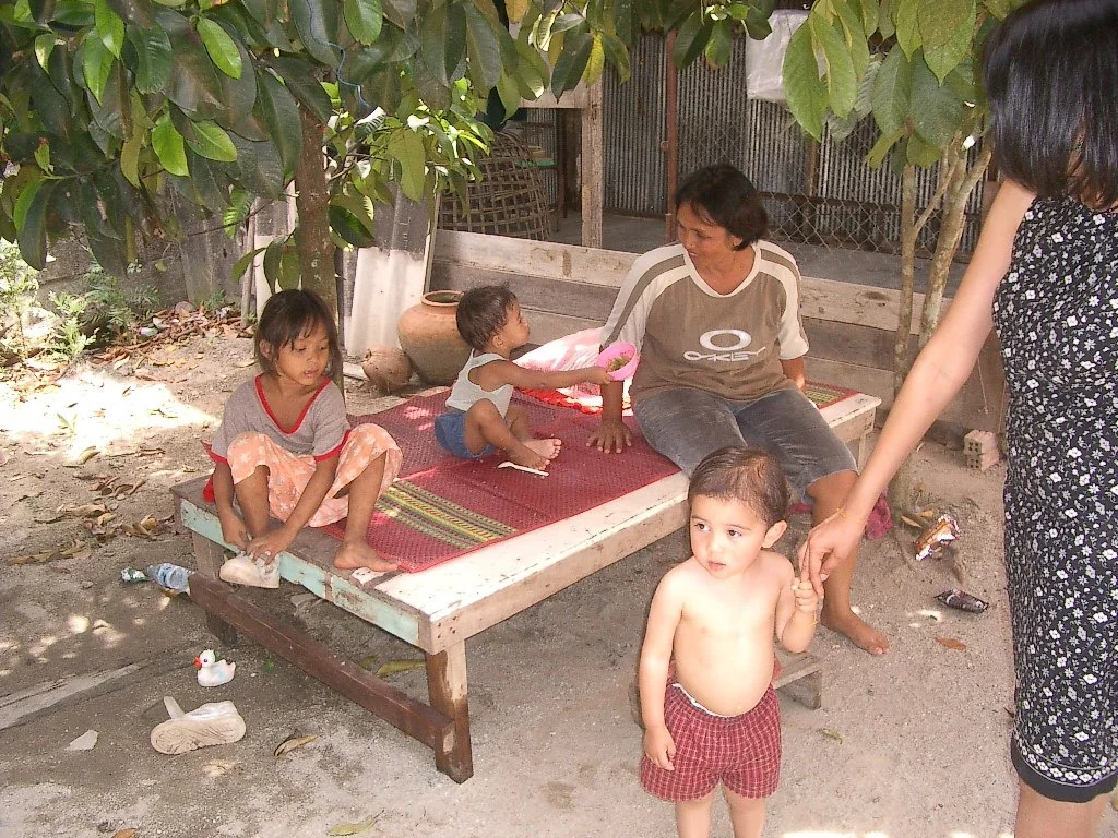2004 Nakhonsithammarat with Family  (9).JPG