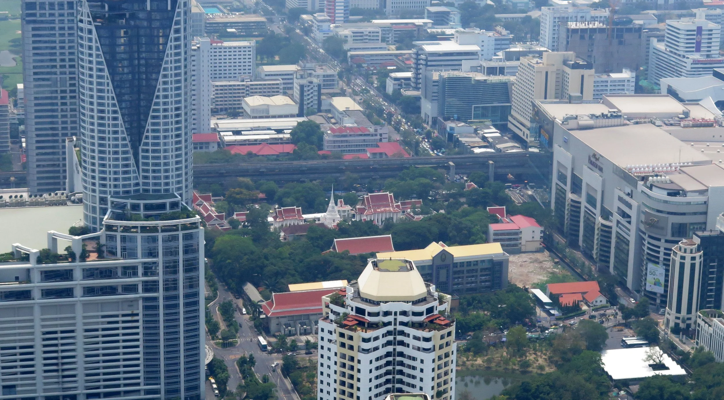 2015 - BANGKOK - BAIYOKE VIEW DECK - WEEKEND OF 29 MARCH 2015 (31).JPG
