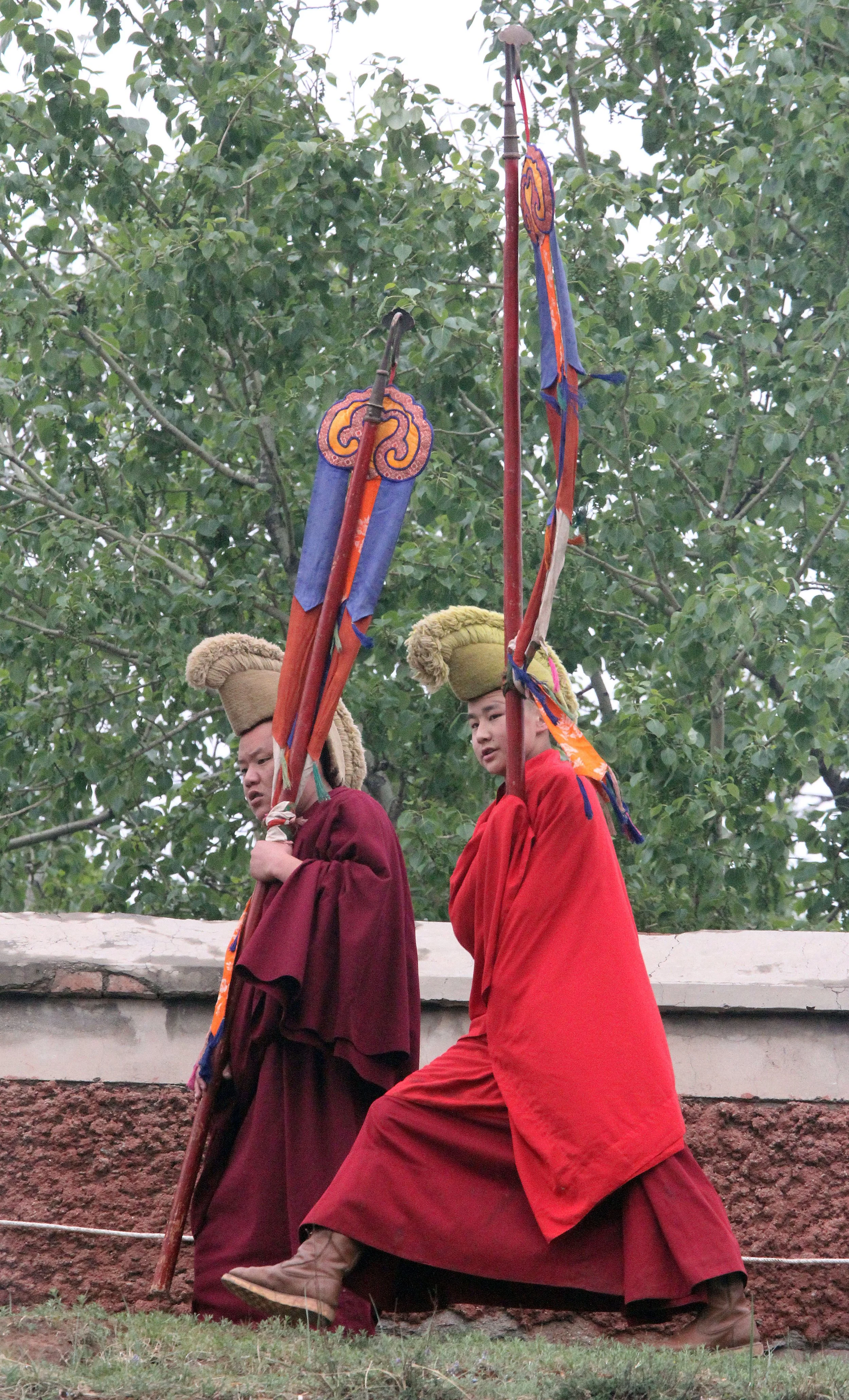 KUMBUM MONASTERY - QINGHAI - SUNNING BUDDHA FESTIVAL 2013 (174).JPG