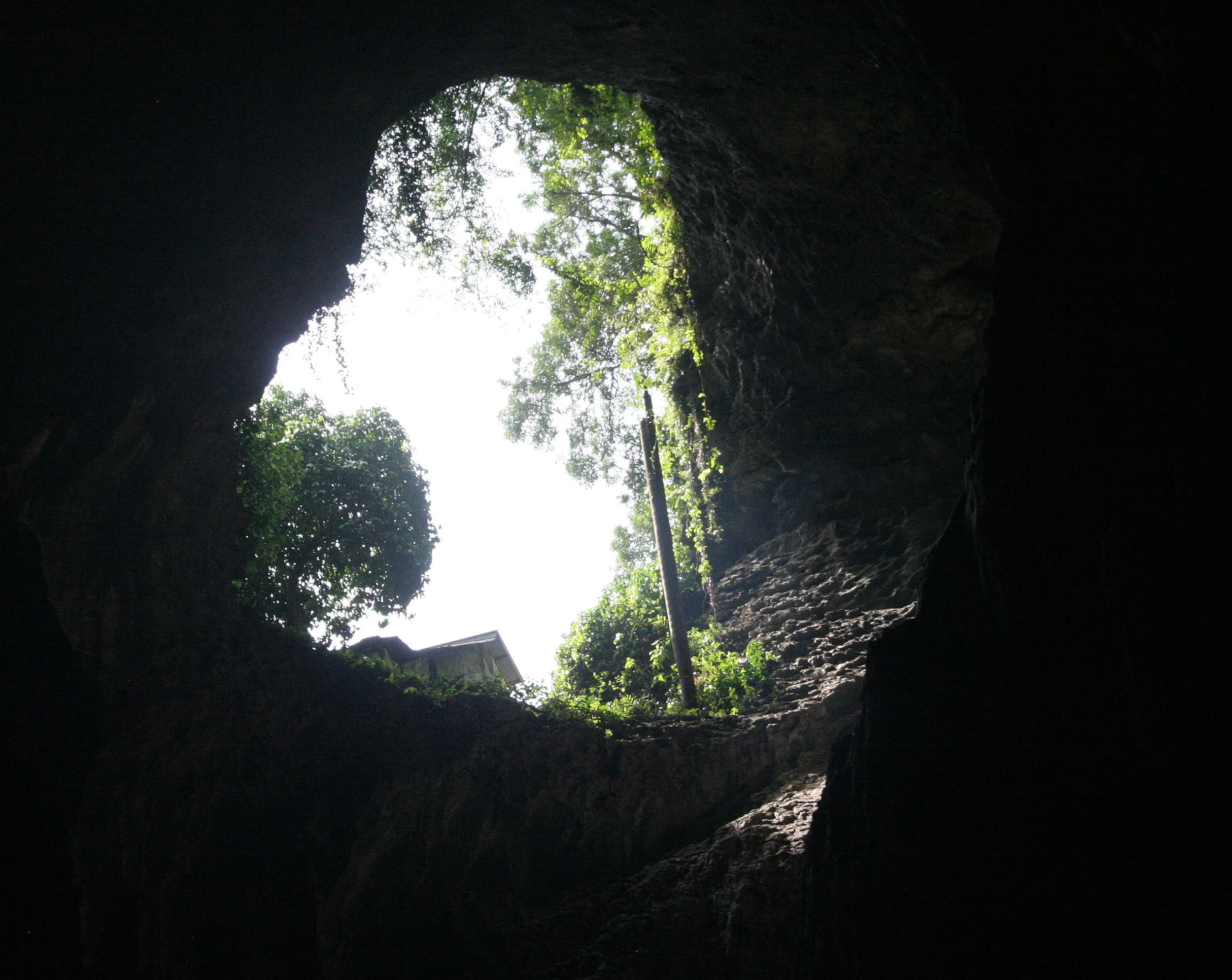 GAMONTONG CAVES BORNEO - VIEWS OF (11).JPG