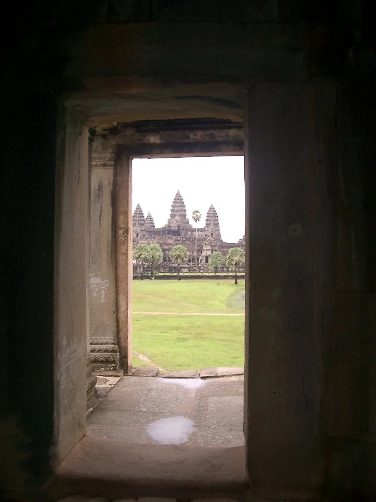 ANGKOR - ANGKOR WAT TEMPLE - CAMBODIA (20).JPG
