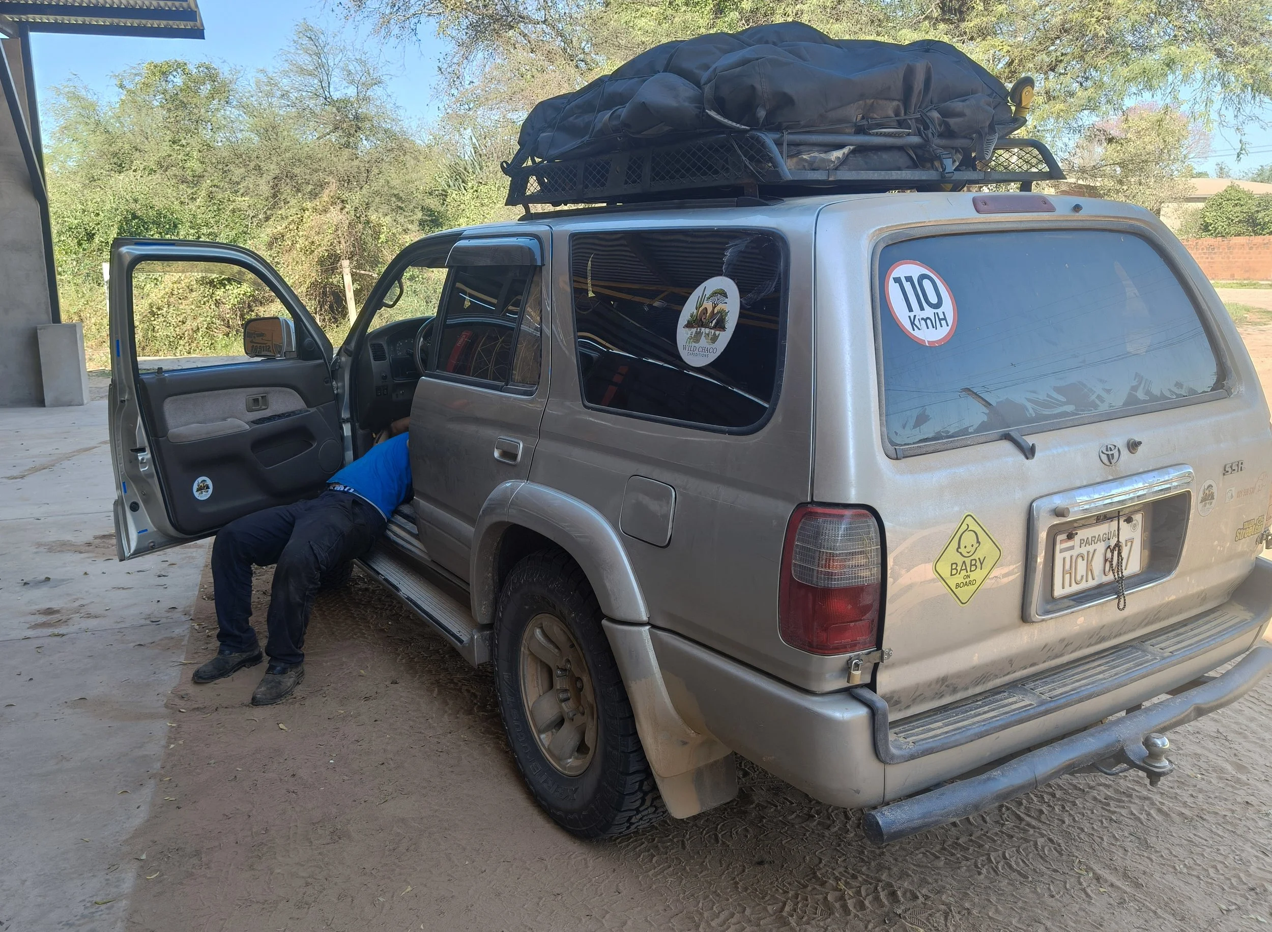 A bit of car trouble....No worries - they have a mechanic in La Patria!