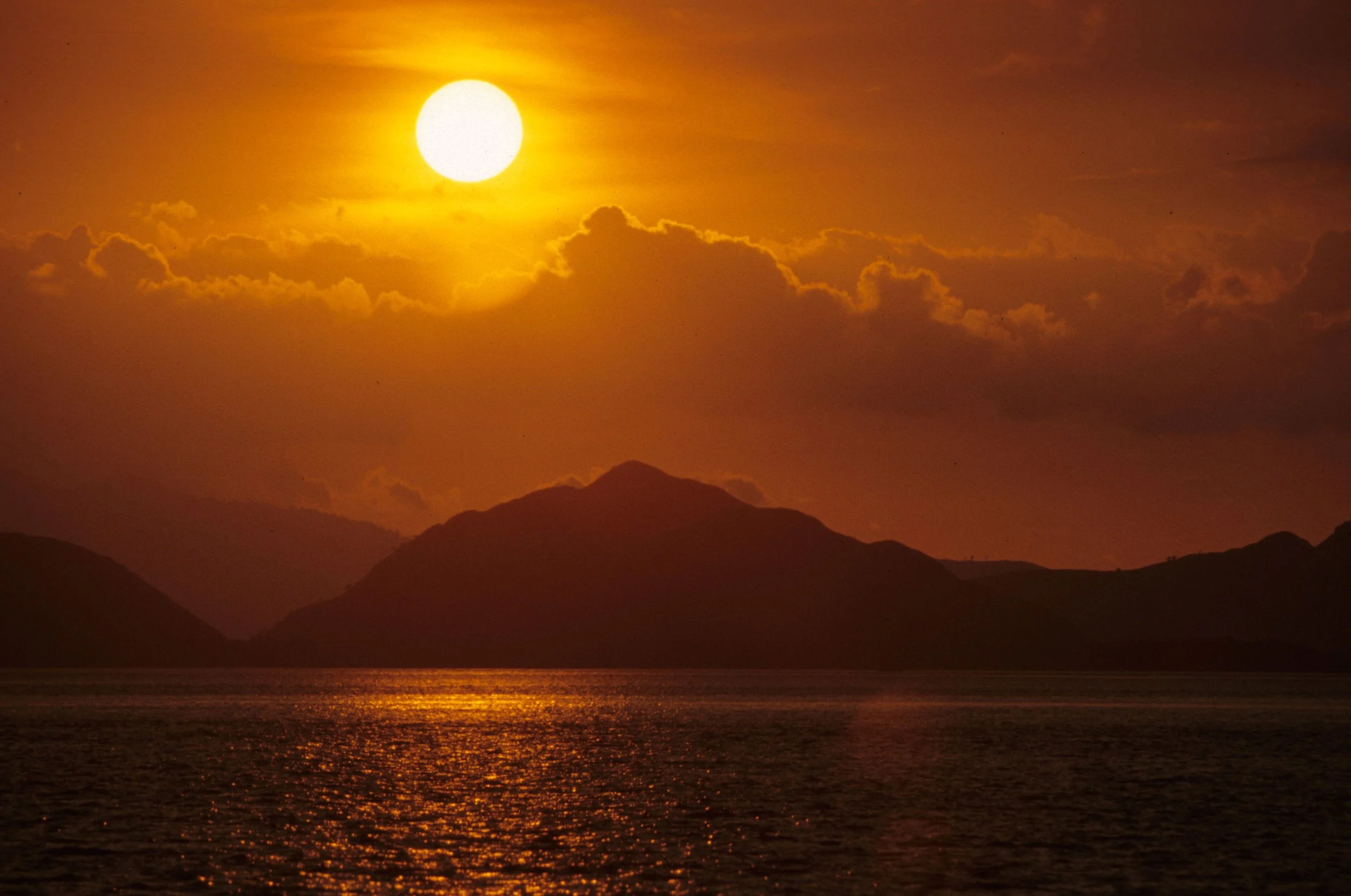 KOMODO - SUNSET D.jpg