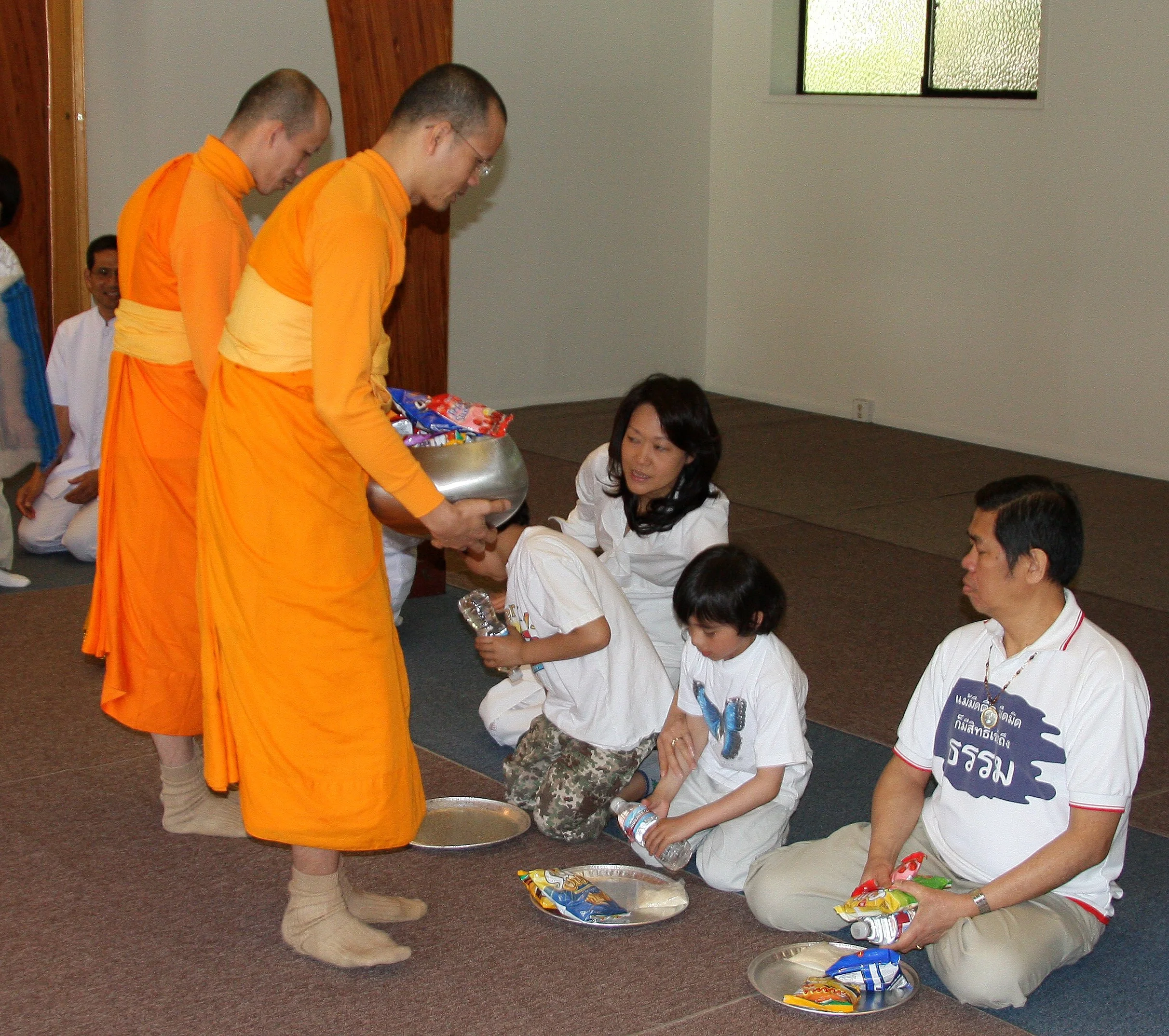 2008-6-15 VICTOR'S MEMORIAL SERVICE - SEATTLE (11).JPG