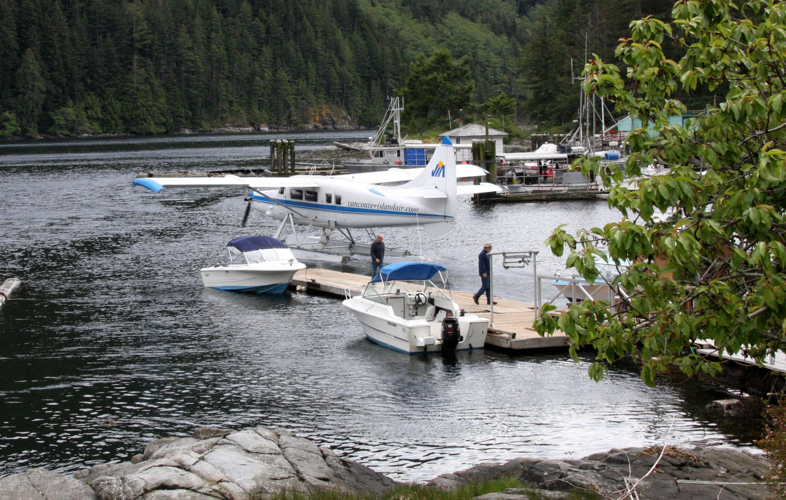 KNIGHT'S INLET - FLOAT PLANE RIDE TO MINSTREL ISLAND AND SAILCONE LODGE (21).JPG