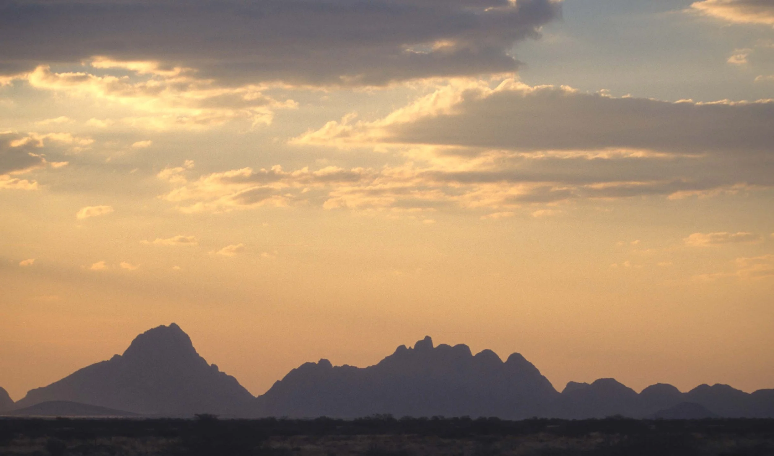 NAMIB DESERT SUNSET 1.jpg