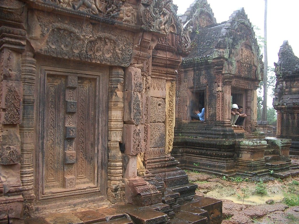 ANGKOR - BANTEAY SREI TEMPLE - CAMBODIA  (2).JPG