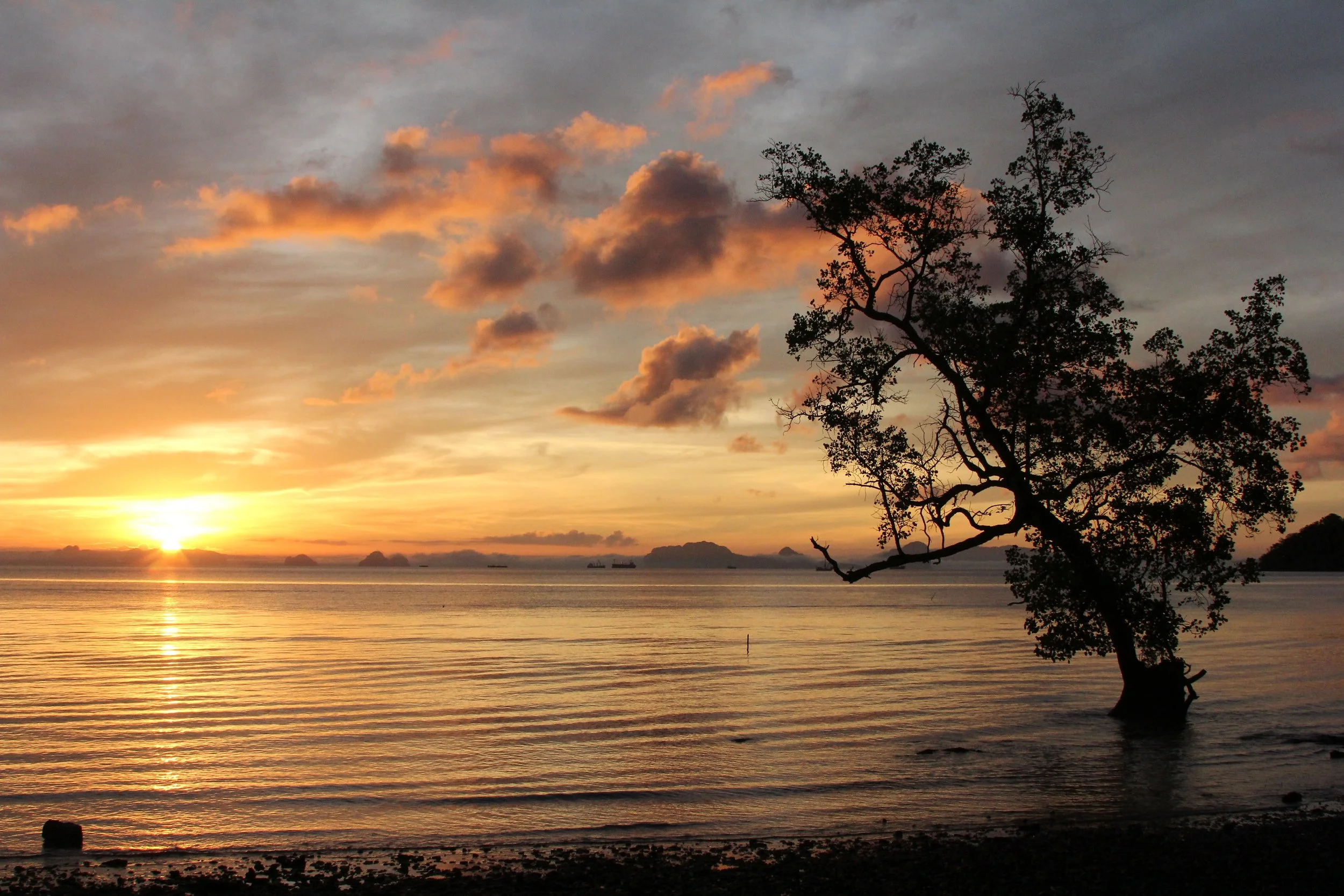 2016 Koh Lanta Landscapes, House Pictures and Family Fun (180).JPG