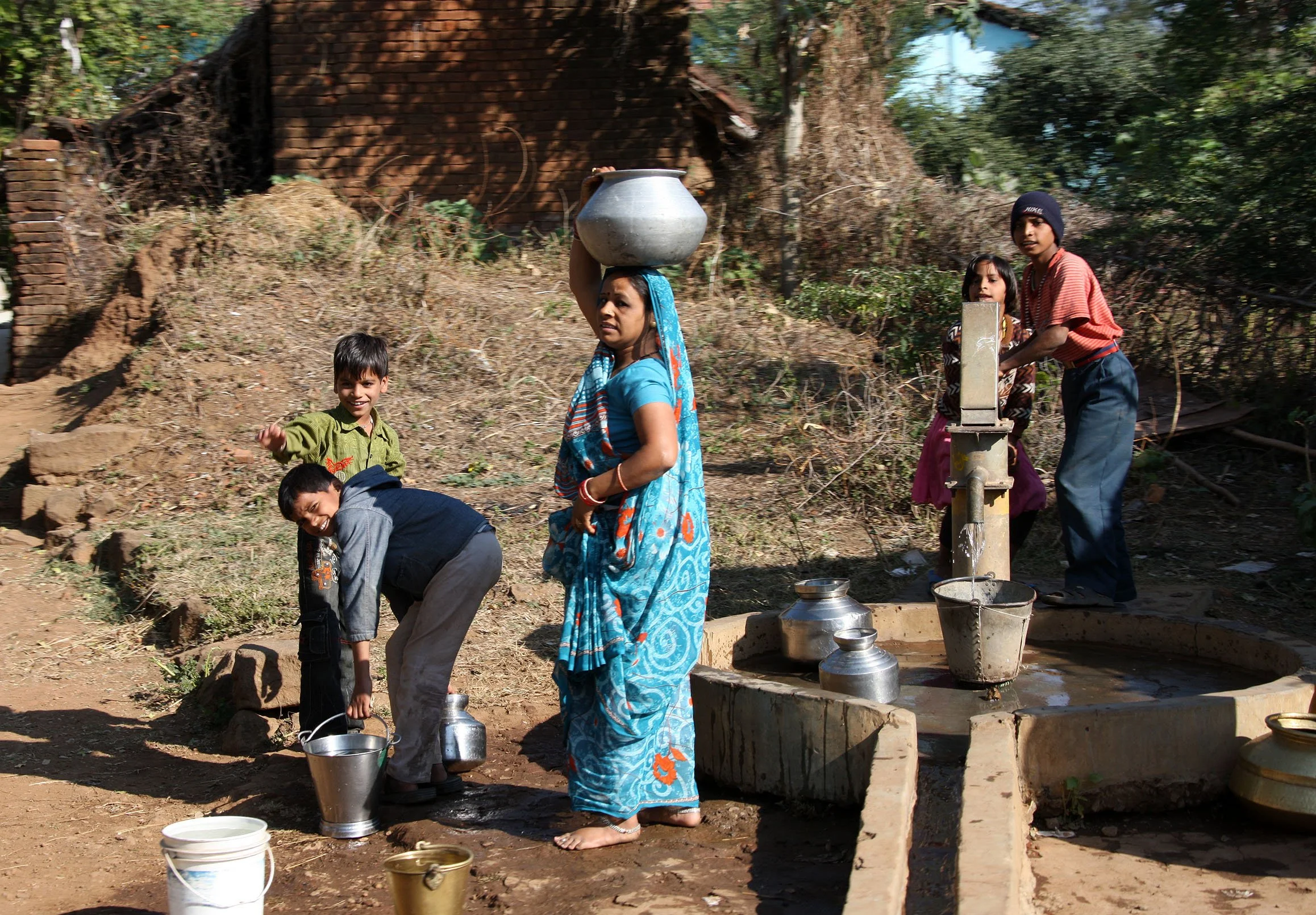 MADHYA PRADESH - DRIVE TO BANDHAVGAR (3).JPG