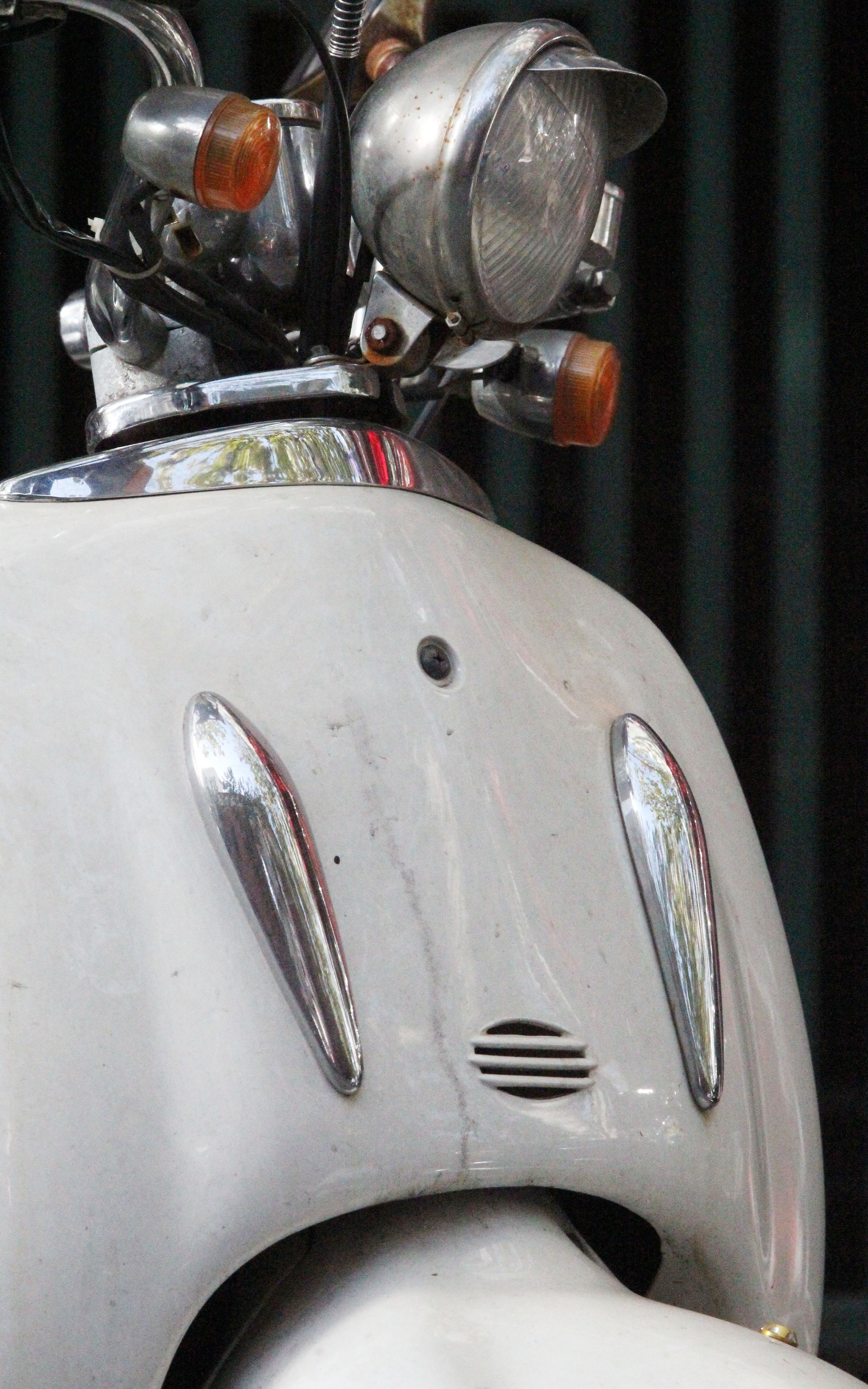 2012-11-3  SHANGHAI HUAIHAI LU ON A SUNDAY AFTERNOON (19).JPG