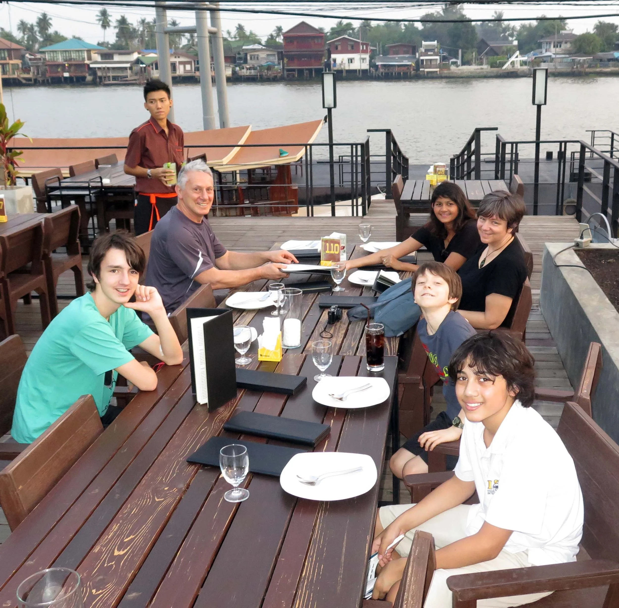 2013 Nonthaburi Setthasiri House and Nonthaburi Neighborhood (123).JPG