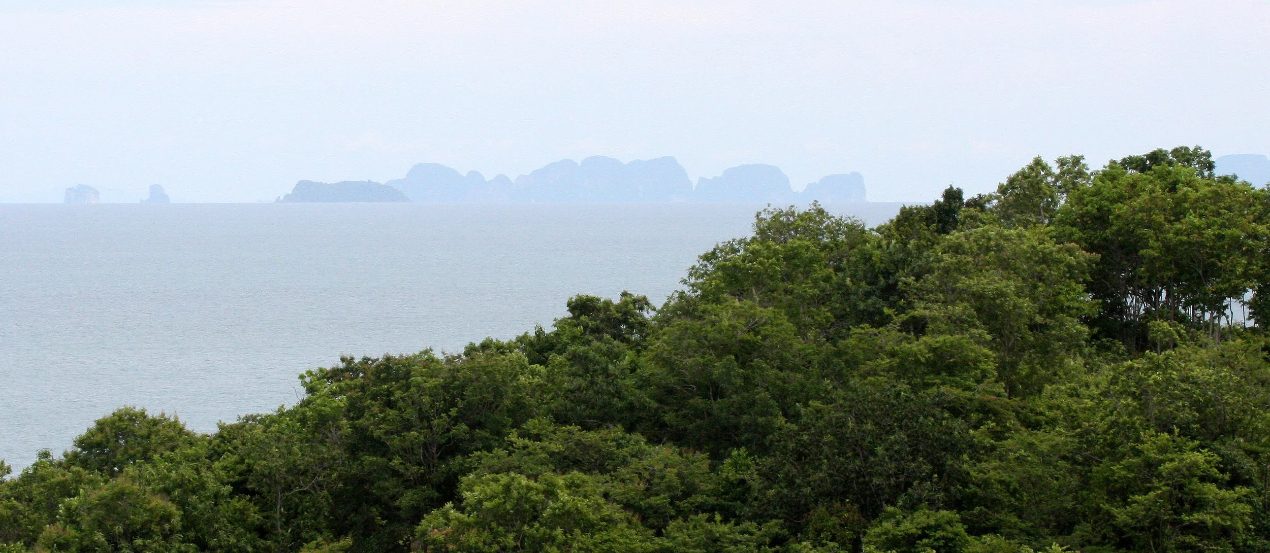 KOH LANTA - 2008 - HANGING ON THE ISLANDS (25).JPG