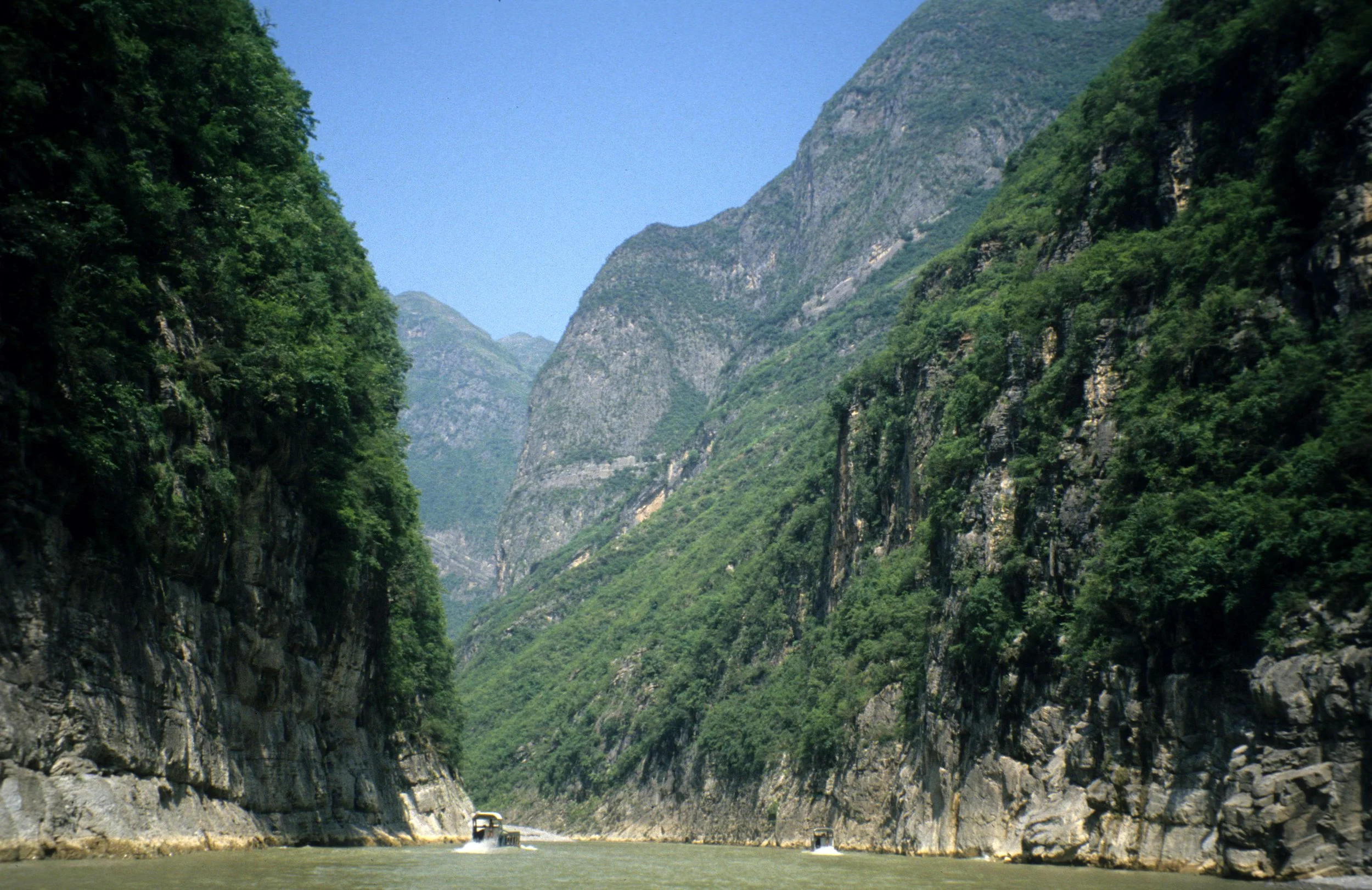 YANGTZE - LITTLE GORGE TRIBUTARY (14).jpg
