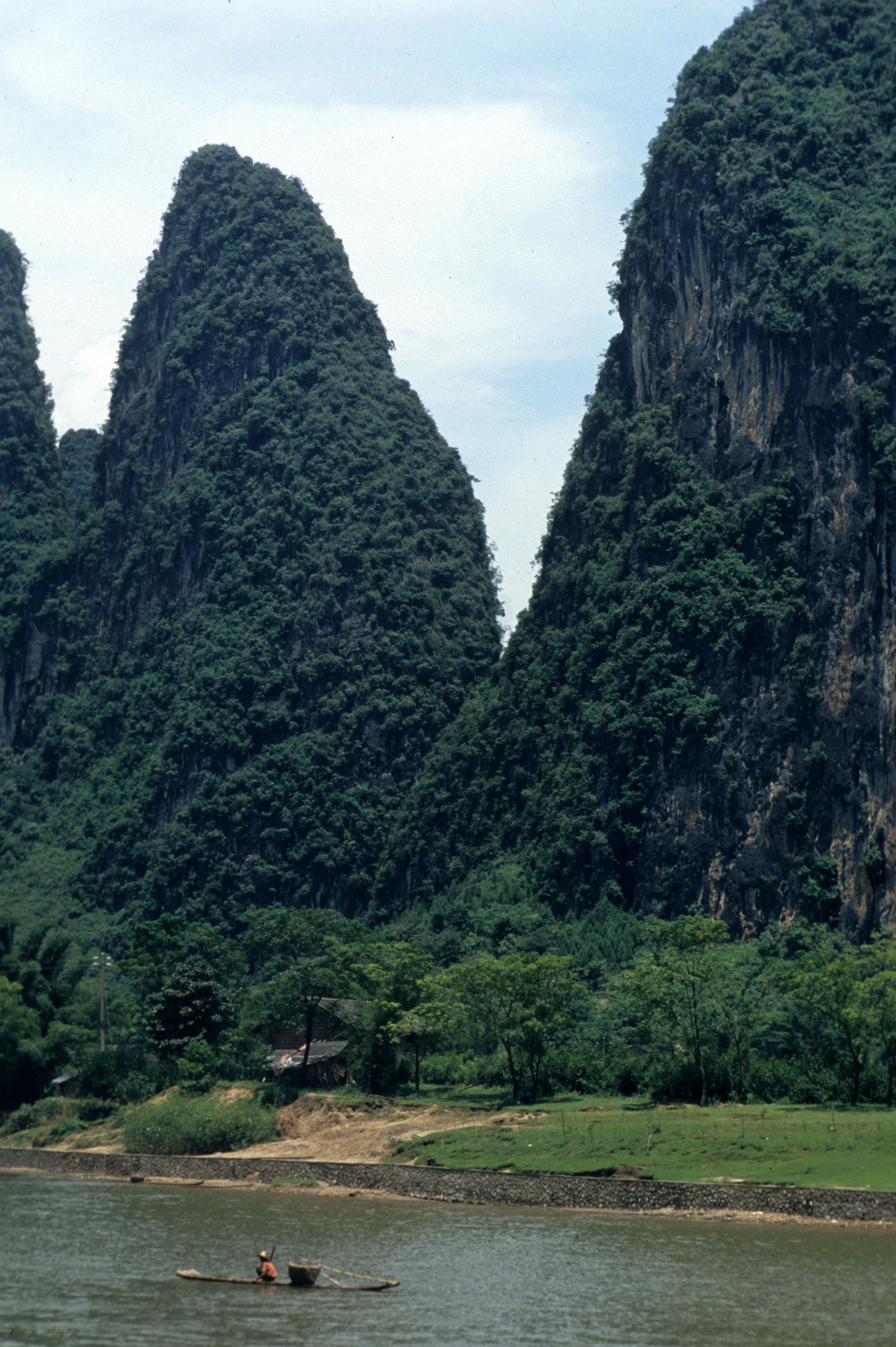 GUILIN - LI RIVER KARST TOPOGRAPHY (2).jpg