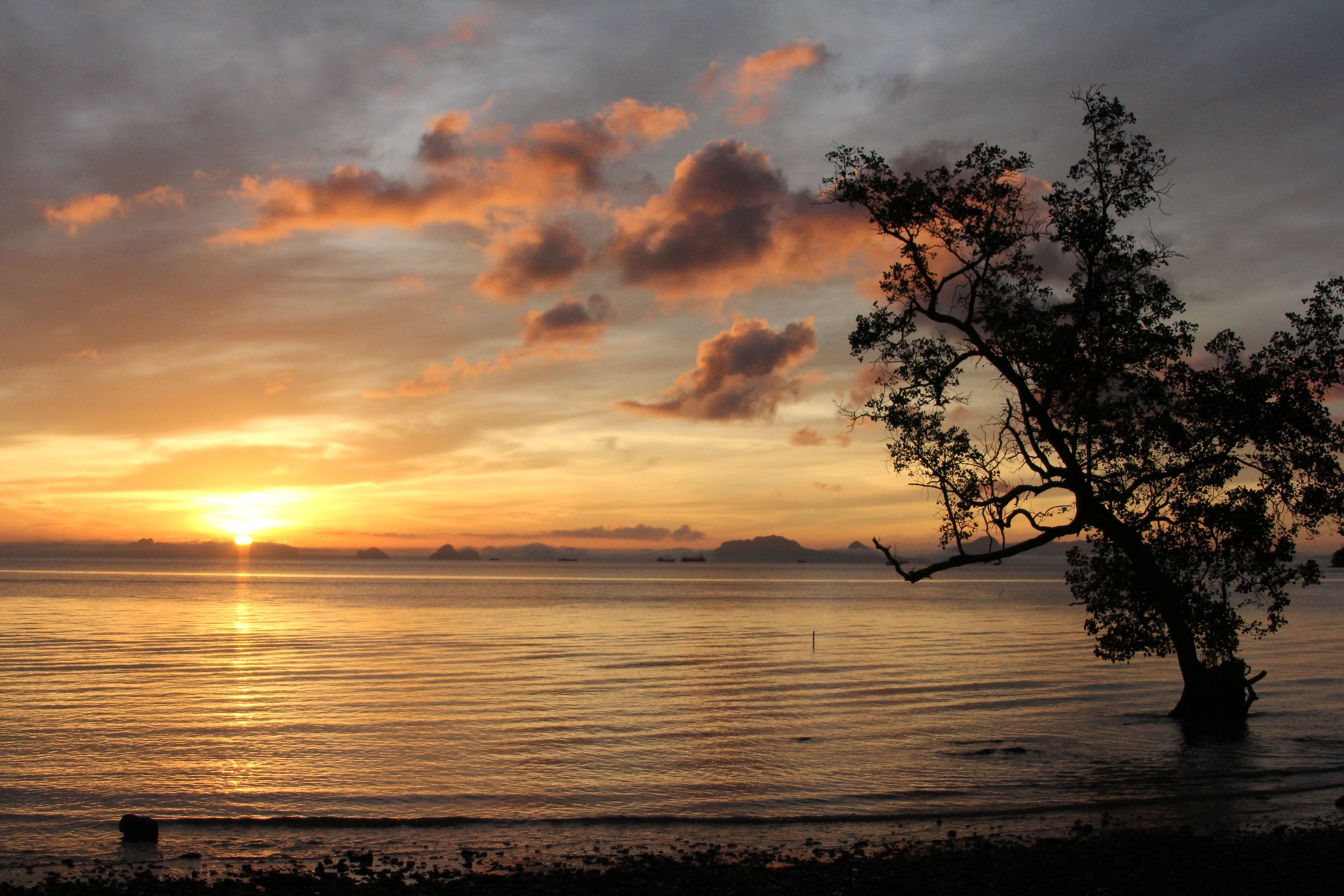 2016 Koh Lanta Landscapes, House Pictures and Family Fun (177).JPG