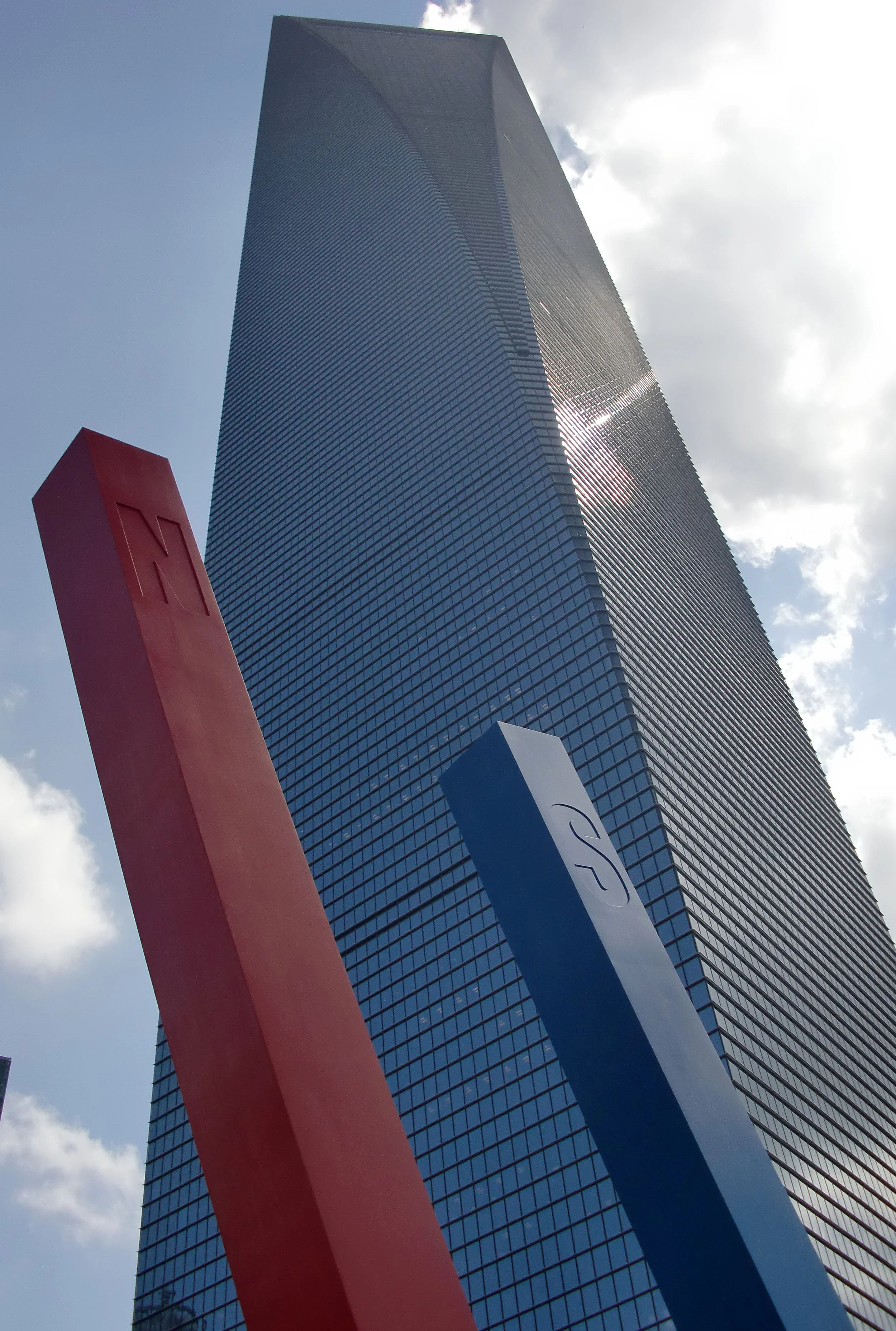 2010-9-18 BIKE RIDE TO PUDONG (31).JPG