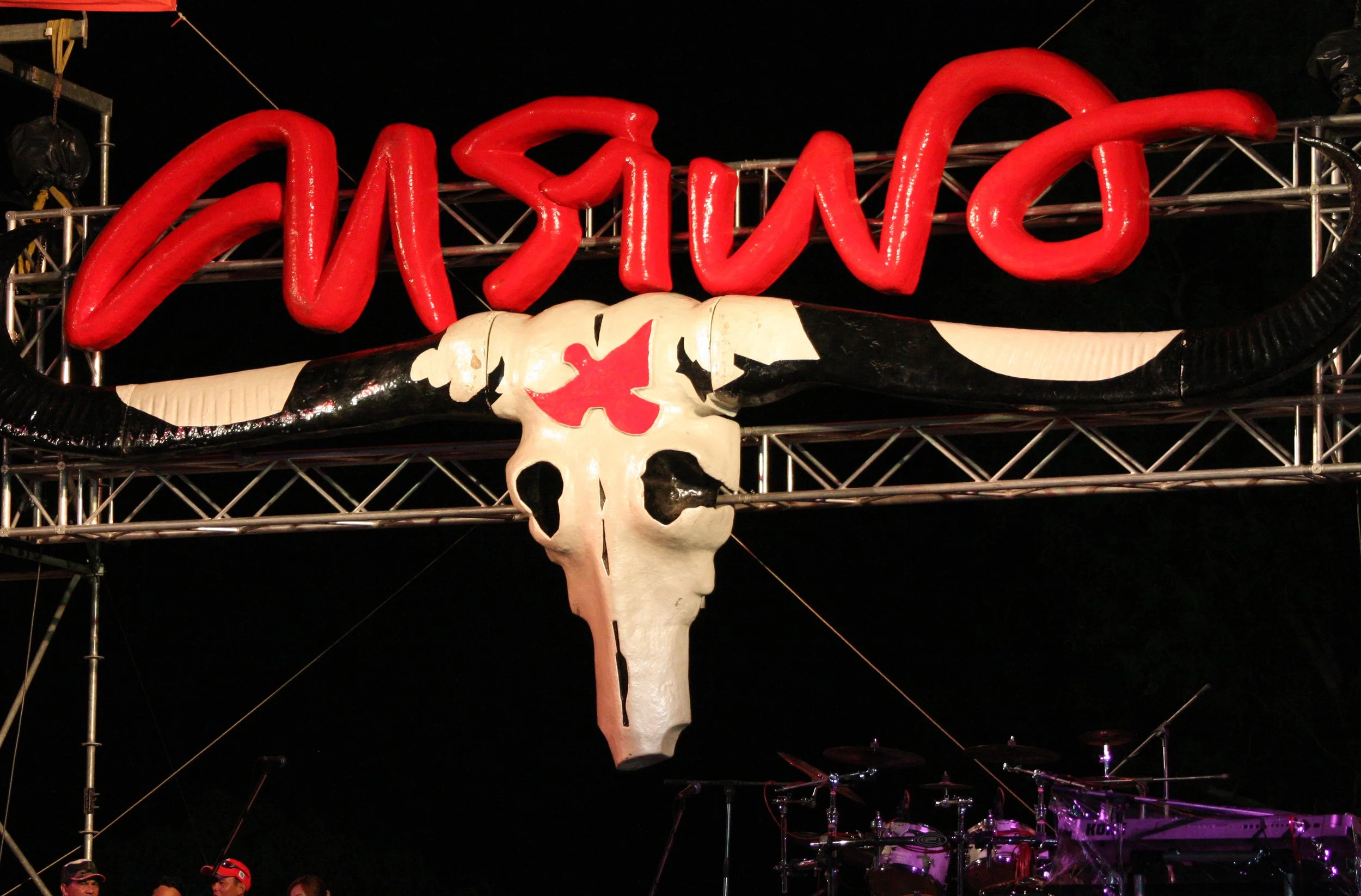 2010-7-18 CARRABAO CONCERT IN NAKHONSITHAMMARAT (19).JPG