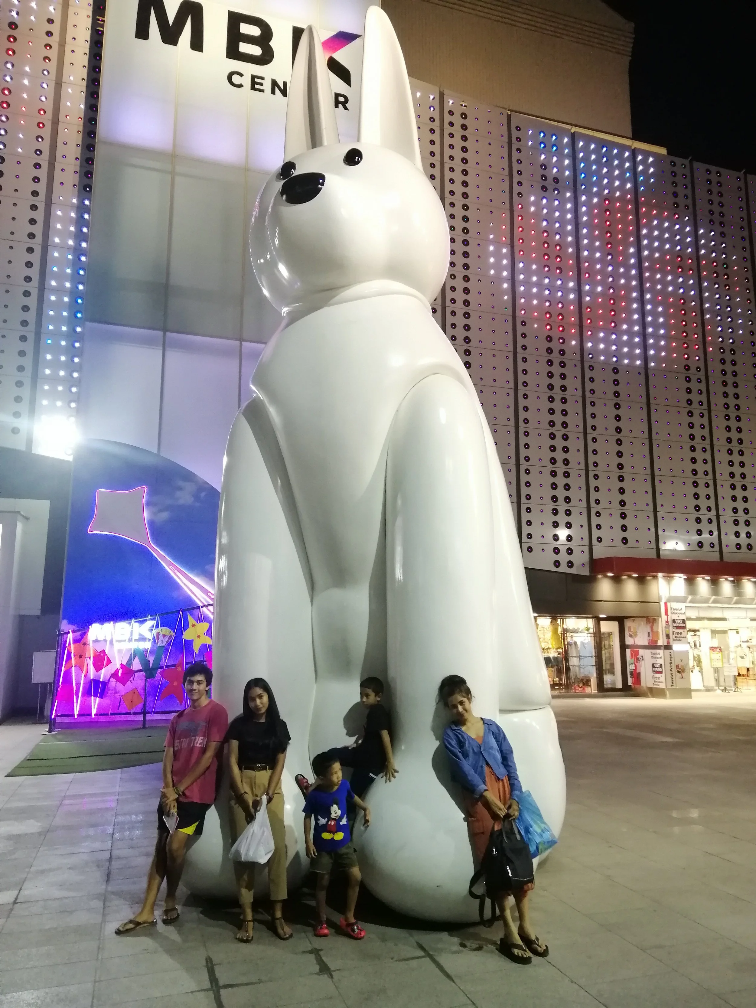 2019 Lumpini Park Bangkok with Gift and Ann (78).jpg