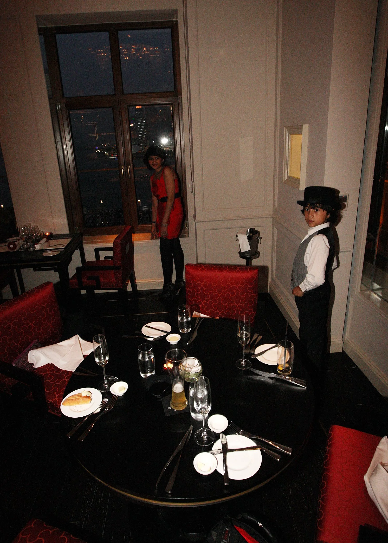 2011-4-29 NIGHT AT SHOOK AT 19 BUND SHANGHAI (130).JPG