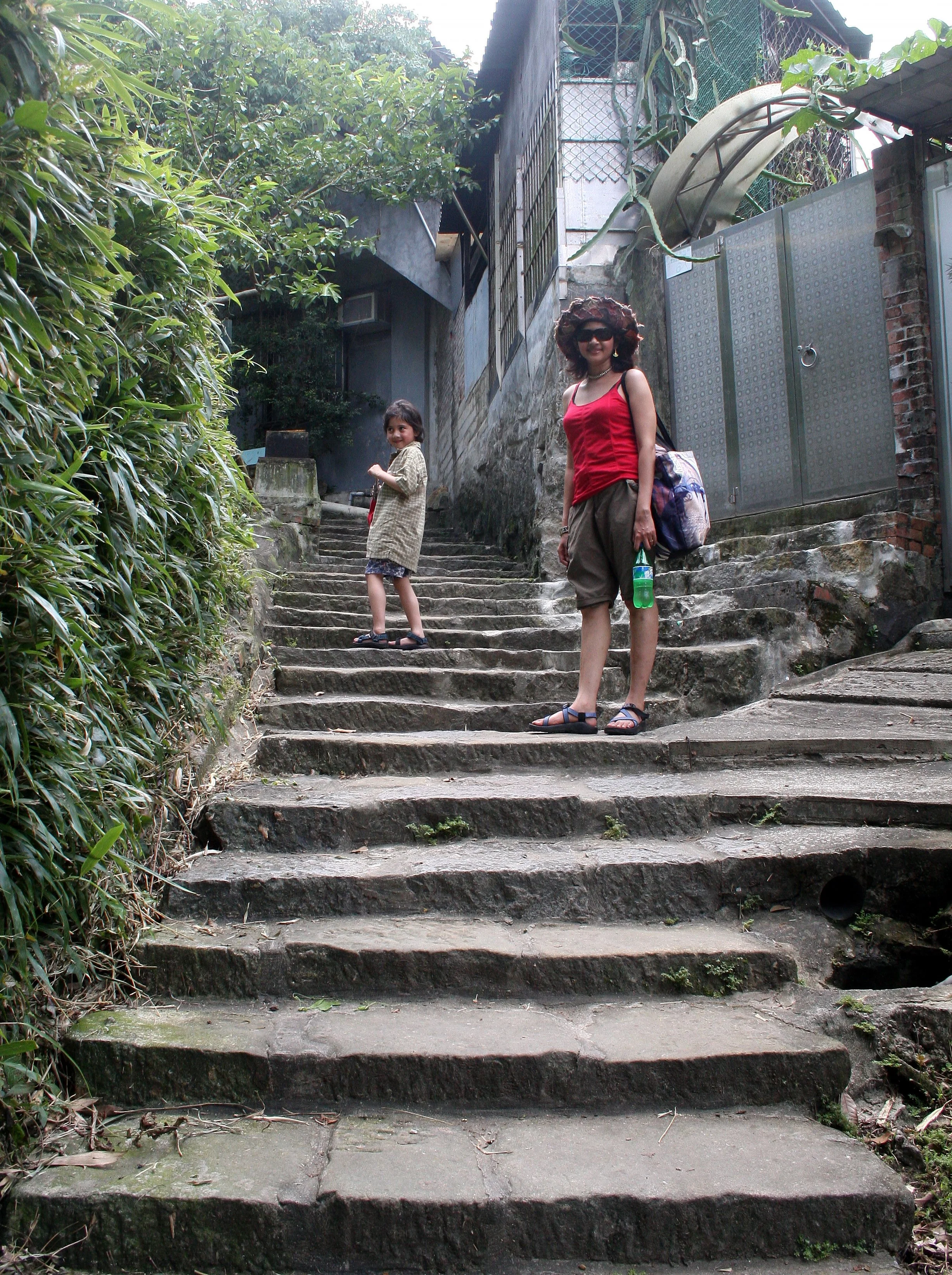 TAIPEI - MACAQUE TRAIL - LOOKING FOR FORMOSAN MACAQUE (2).JPG