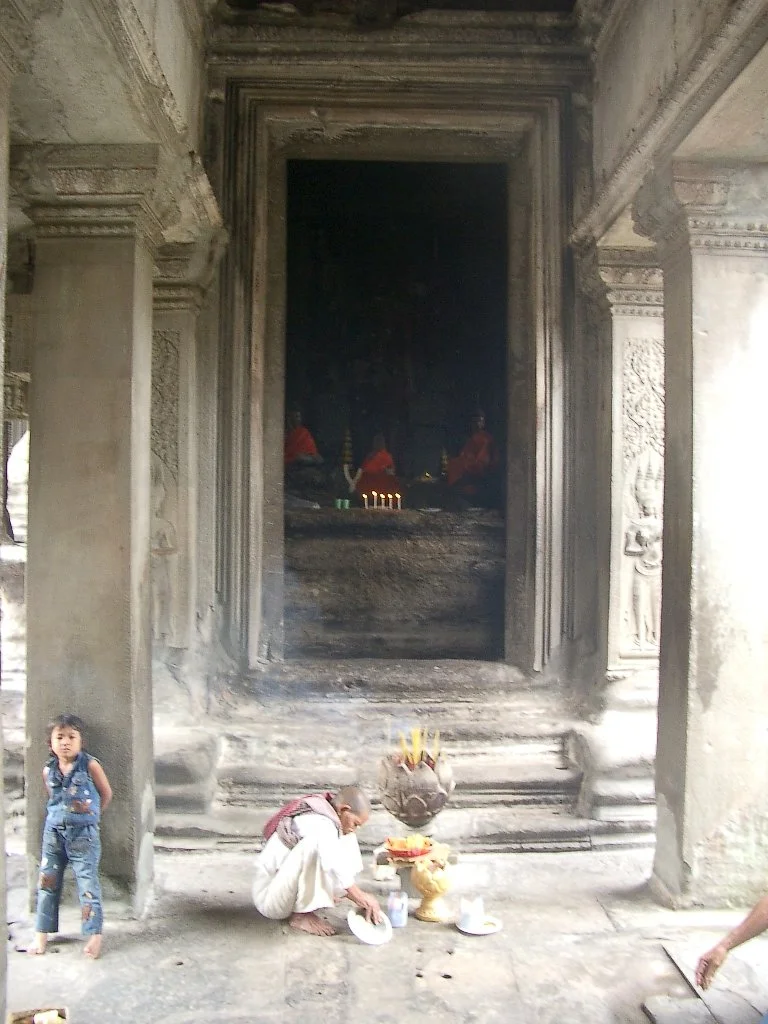 ANGKOR - ANGKOR WAT TEMPLE - CAMBODIA (55).JPG