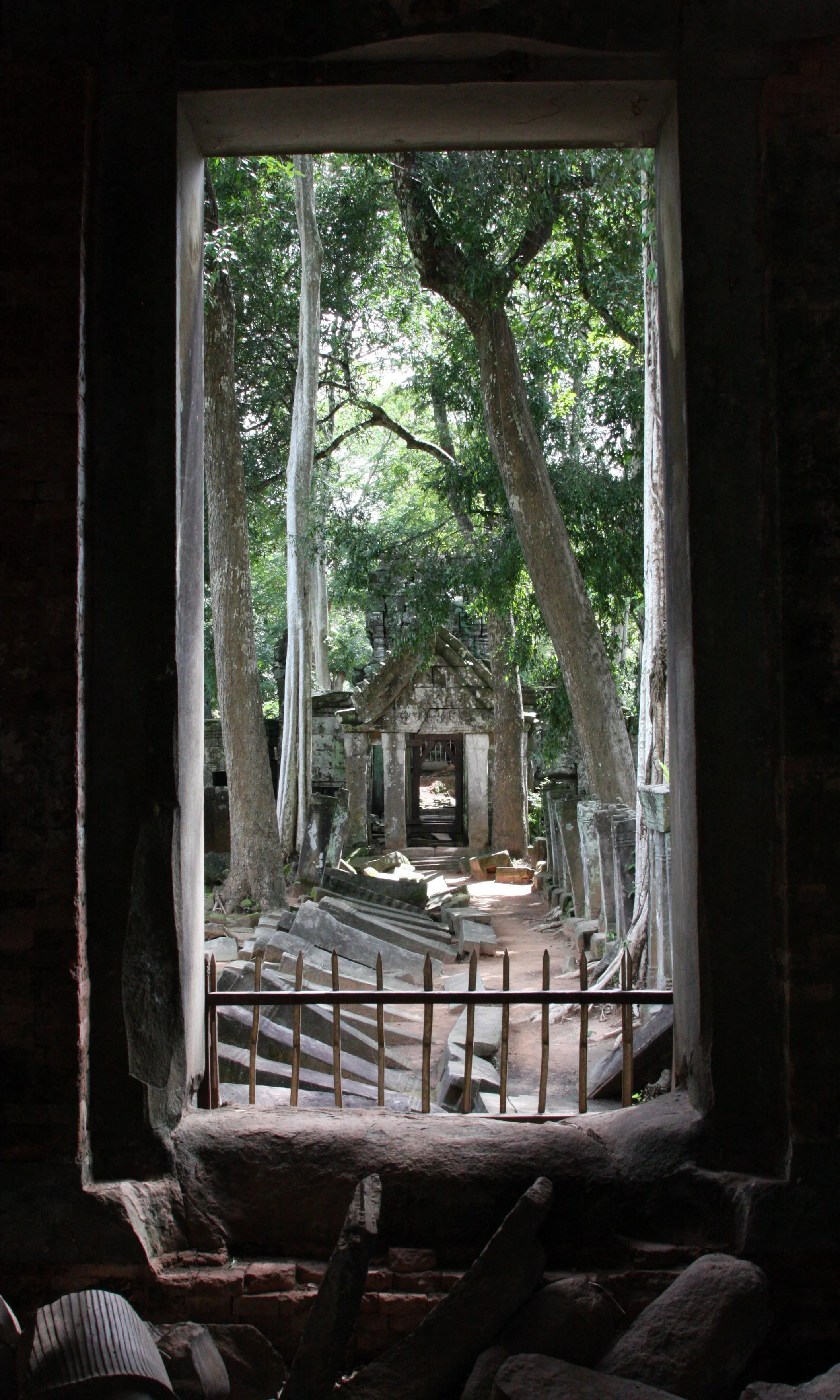 KOH KER TEMPLE CAMBODIA (5).JPG