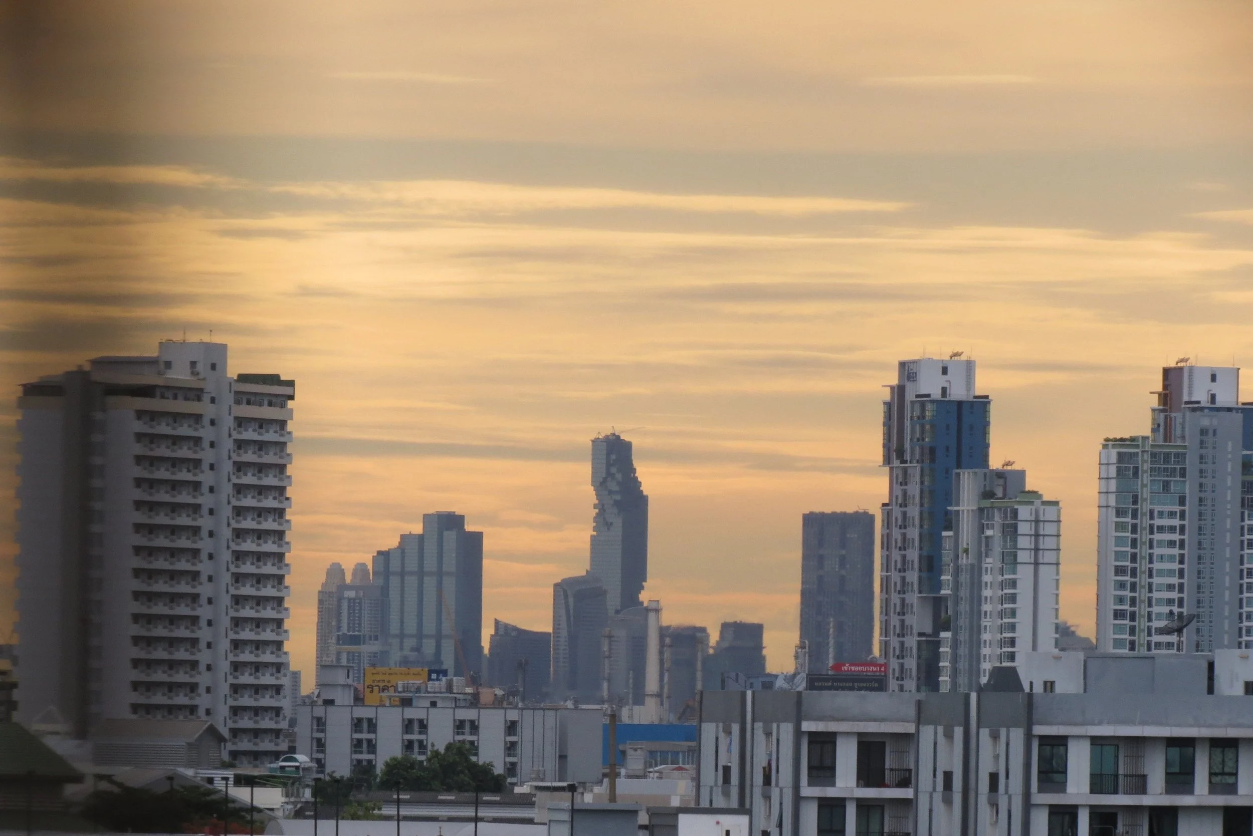 2017 Bangkok - Views from Bearing Avenue Condo Roof (10).JPG