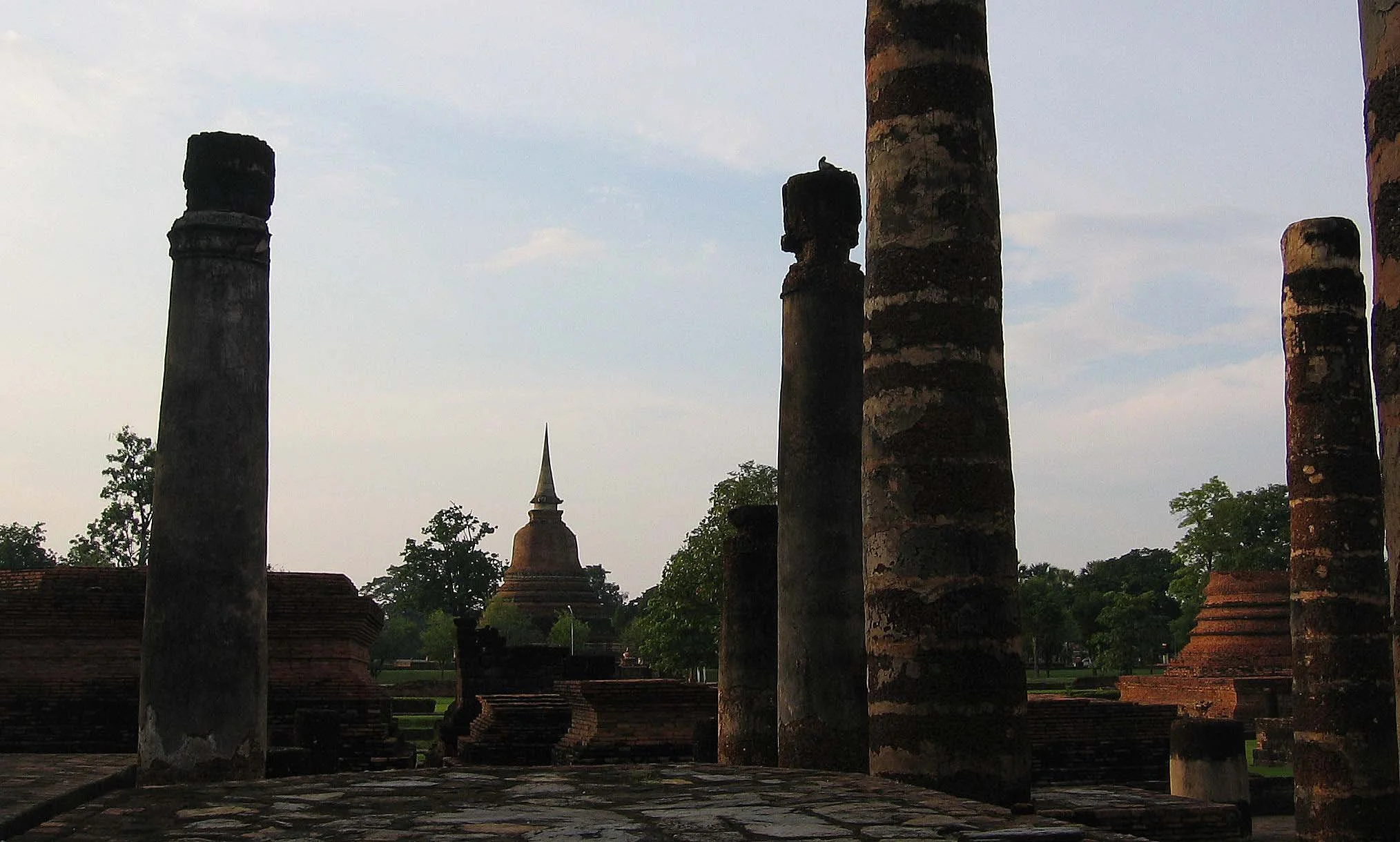 SUKHOTHAI - 2006 (28).jpg