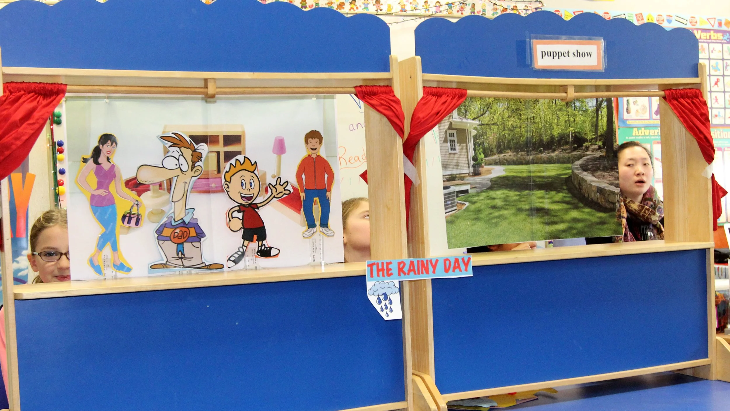 COKIE'S PUPPET SHOW - SAS DECEMBER 2012 (2).JPG