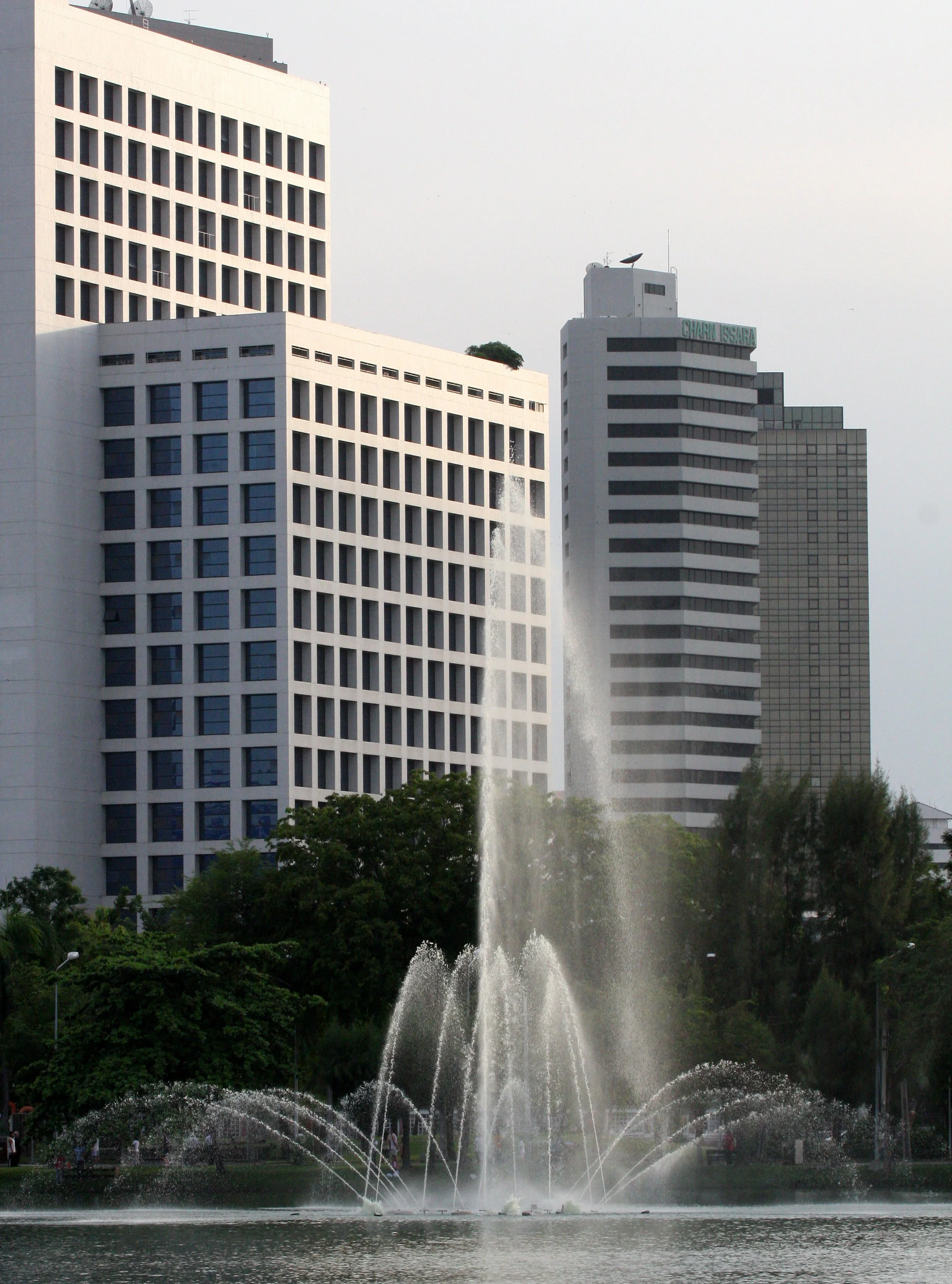 2008 Bangkok Scenes & Thonburi Canals (15).JPG