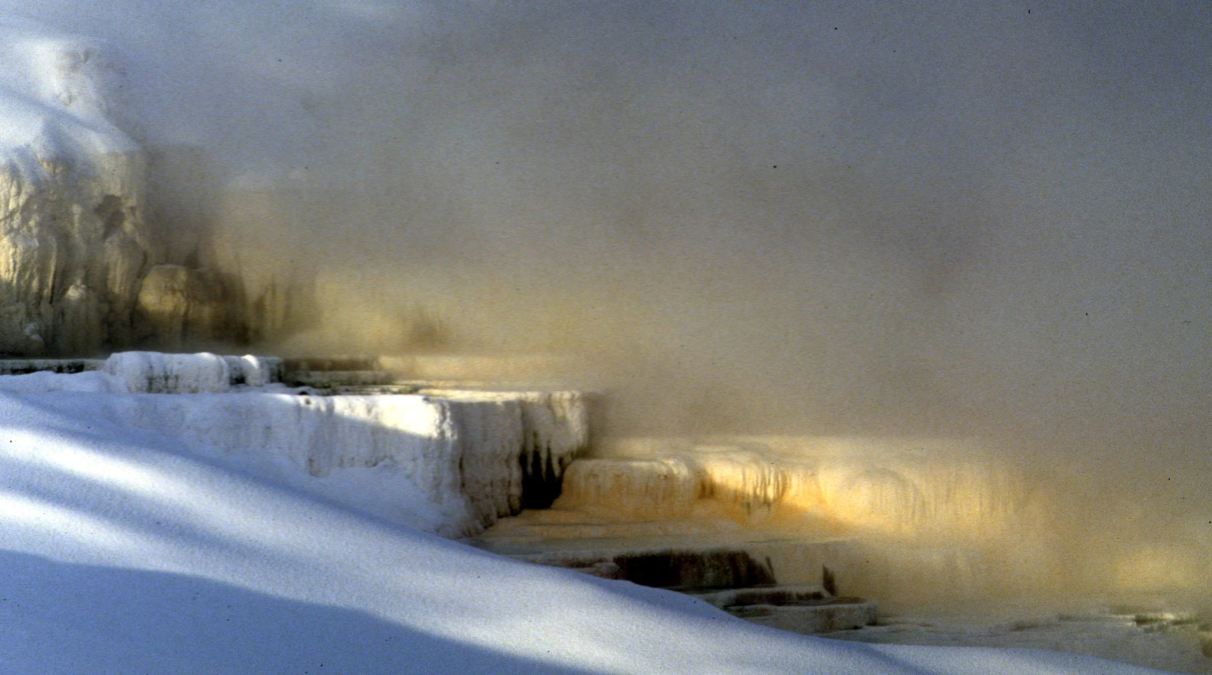 YELLOWSTONE IN WINTER - MAMMOTH HOTSPRINGS A.jpg