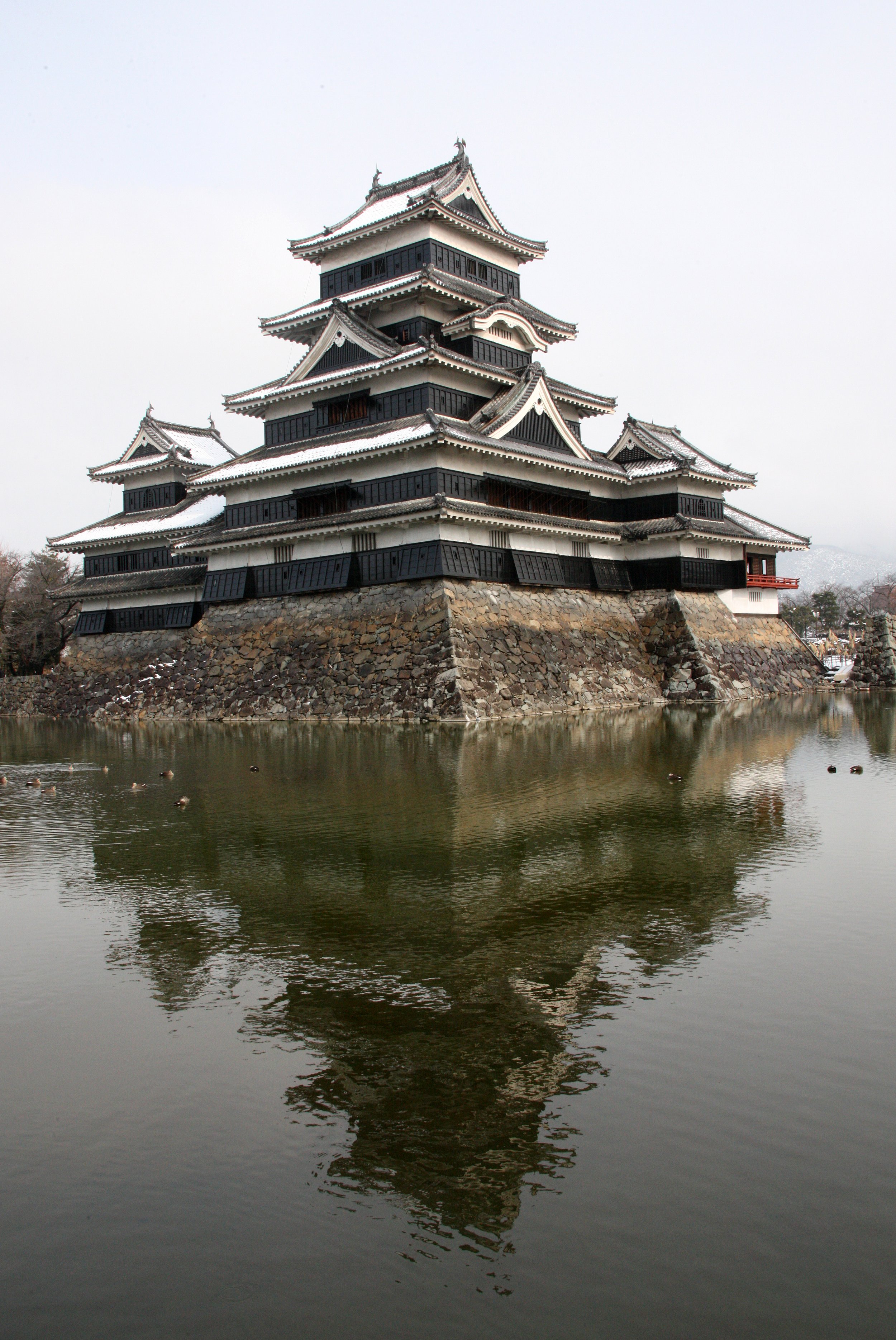 MATSUMOTO CASTLE (17).JPG