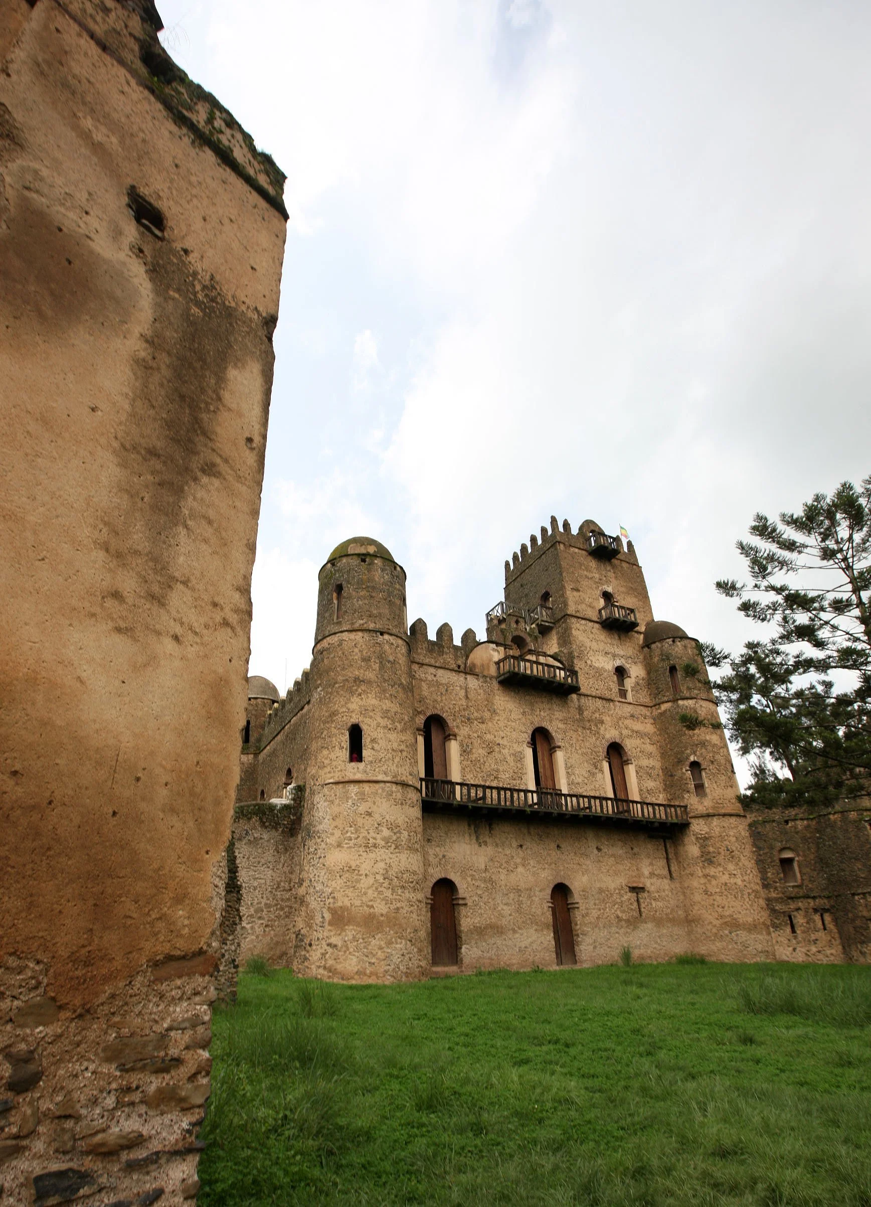 GONDAR ETHIOPIA - GONDAR CASTLE (10).JPG