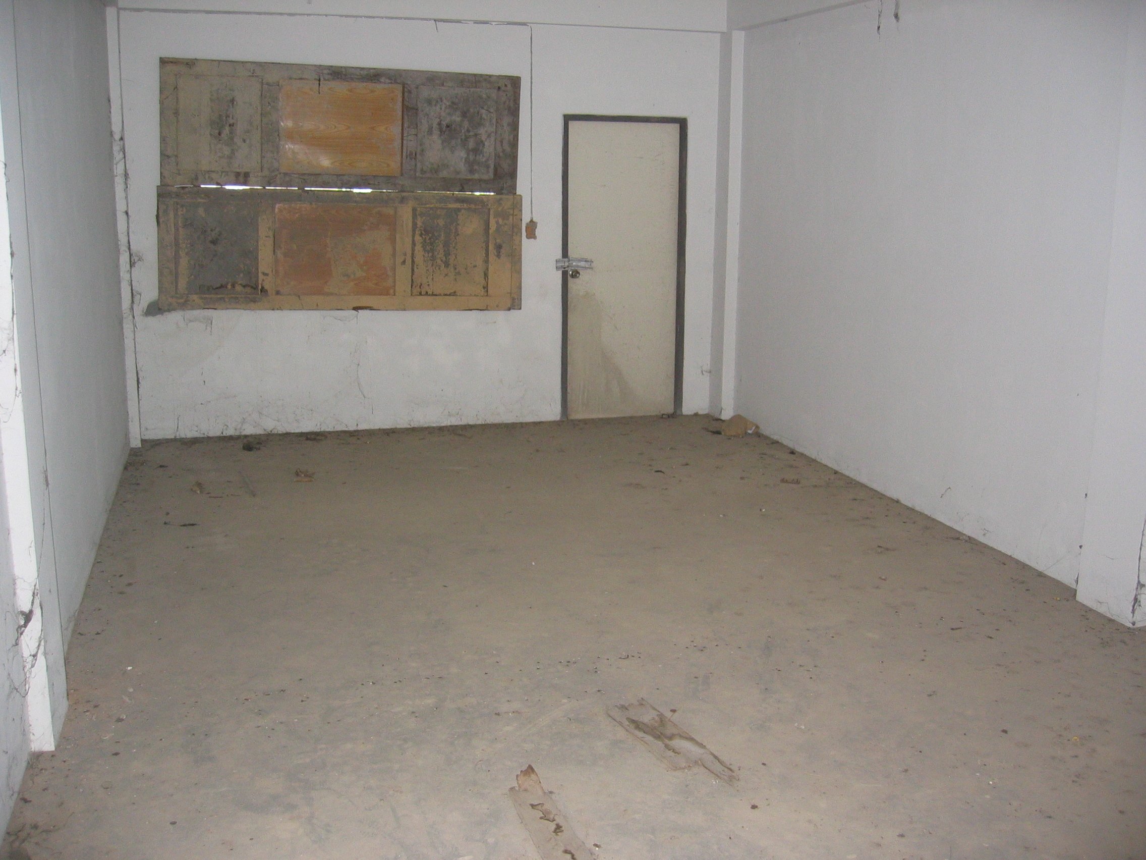 2006 Nakhonsithammarat Townhouse  Pics (5).jpg