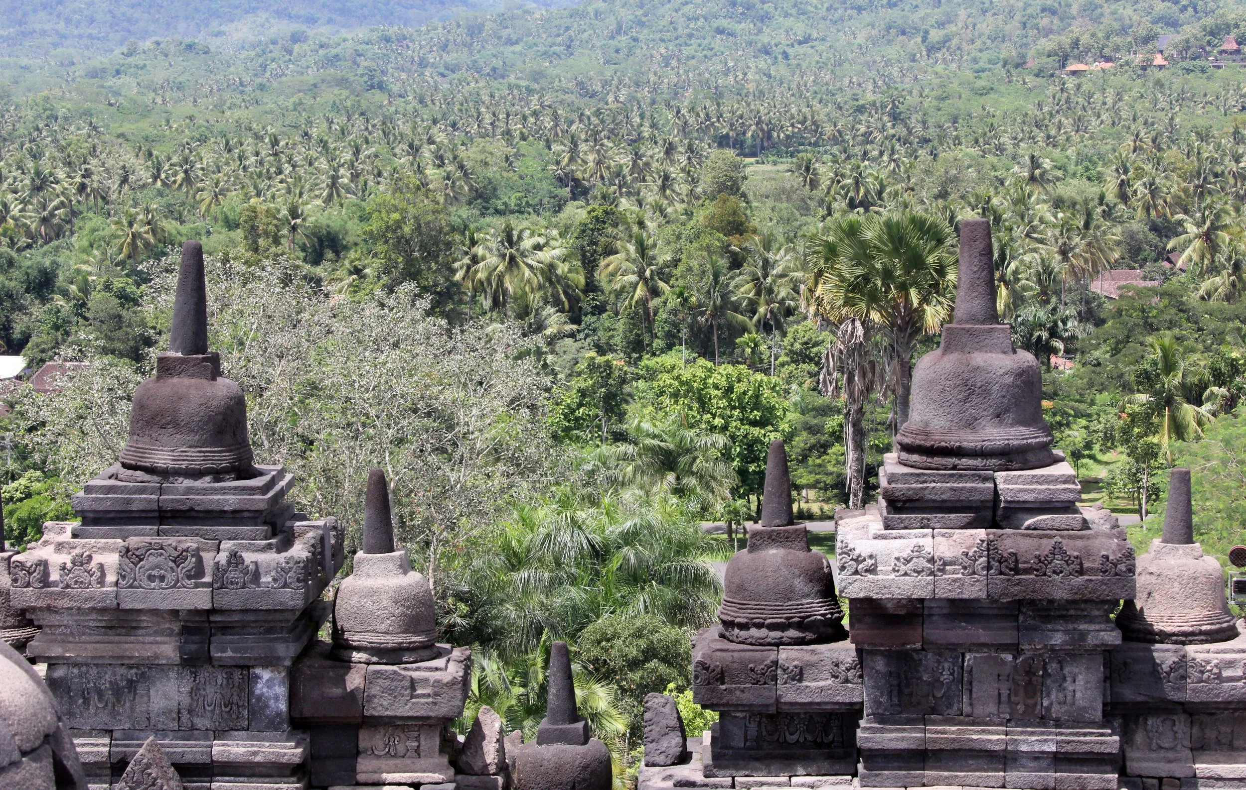 BOROBUDUR TEMPLE - YOGYAKARTA INDONESIA (22).JPG