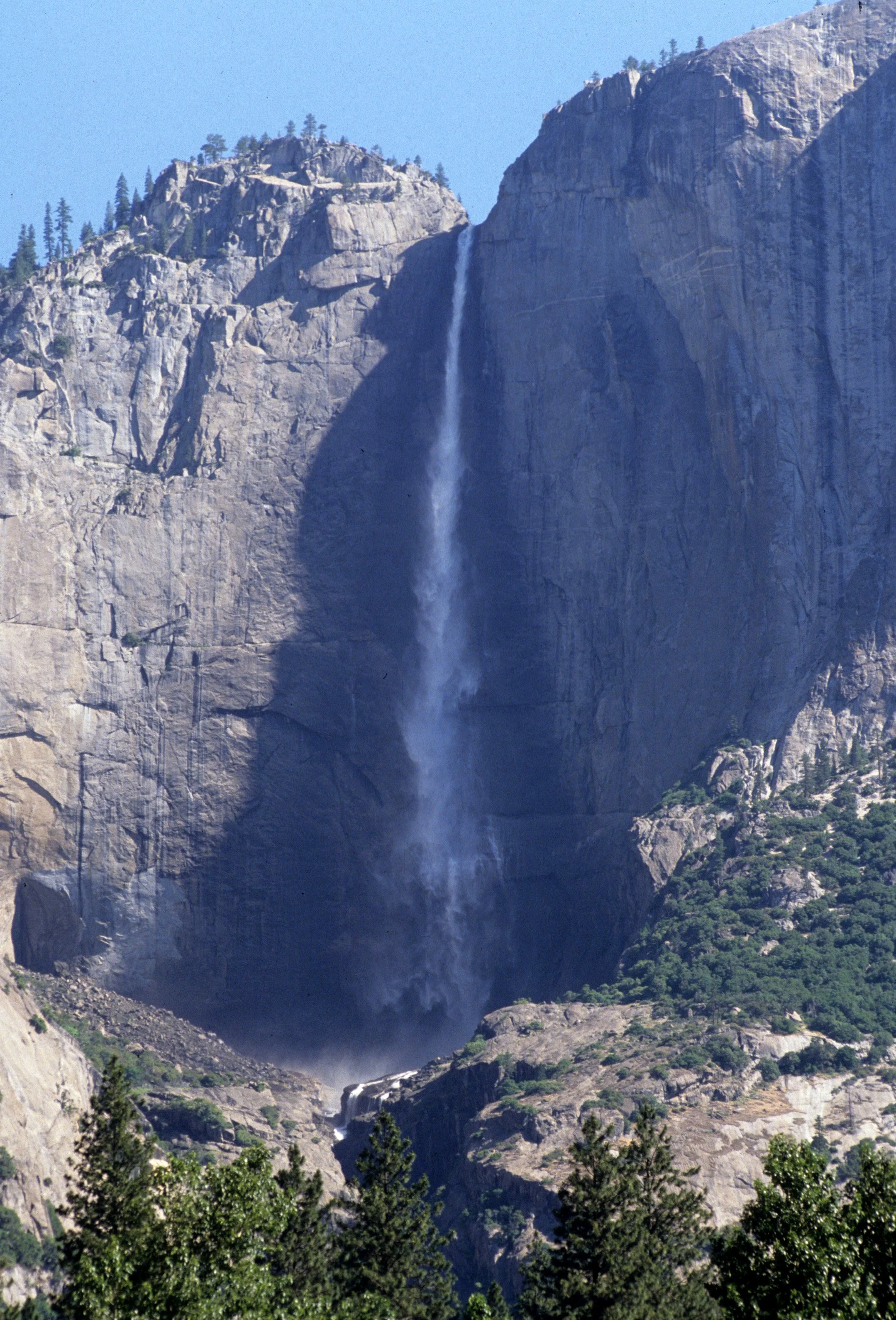 CALIFORNIA - YOSEMITE - YOSEMITE FALLS AND MERCED RIVER (2).jpg