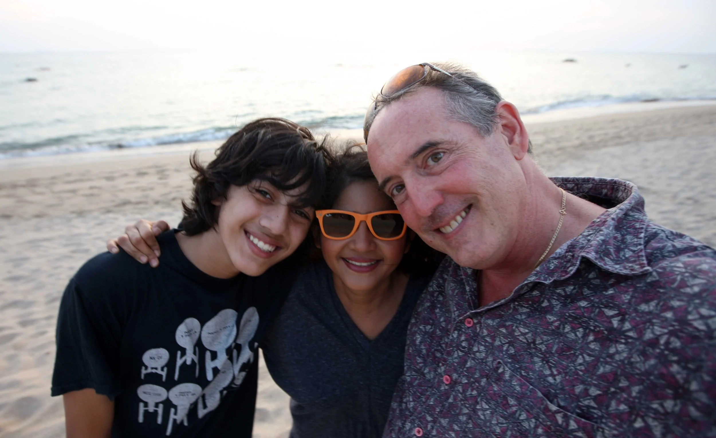 2015 Koh Lanta Songkran with friends from ISB (19).JPG