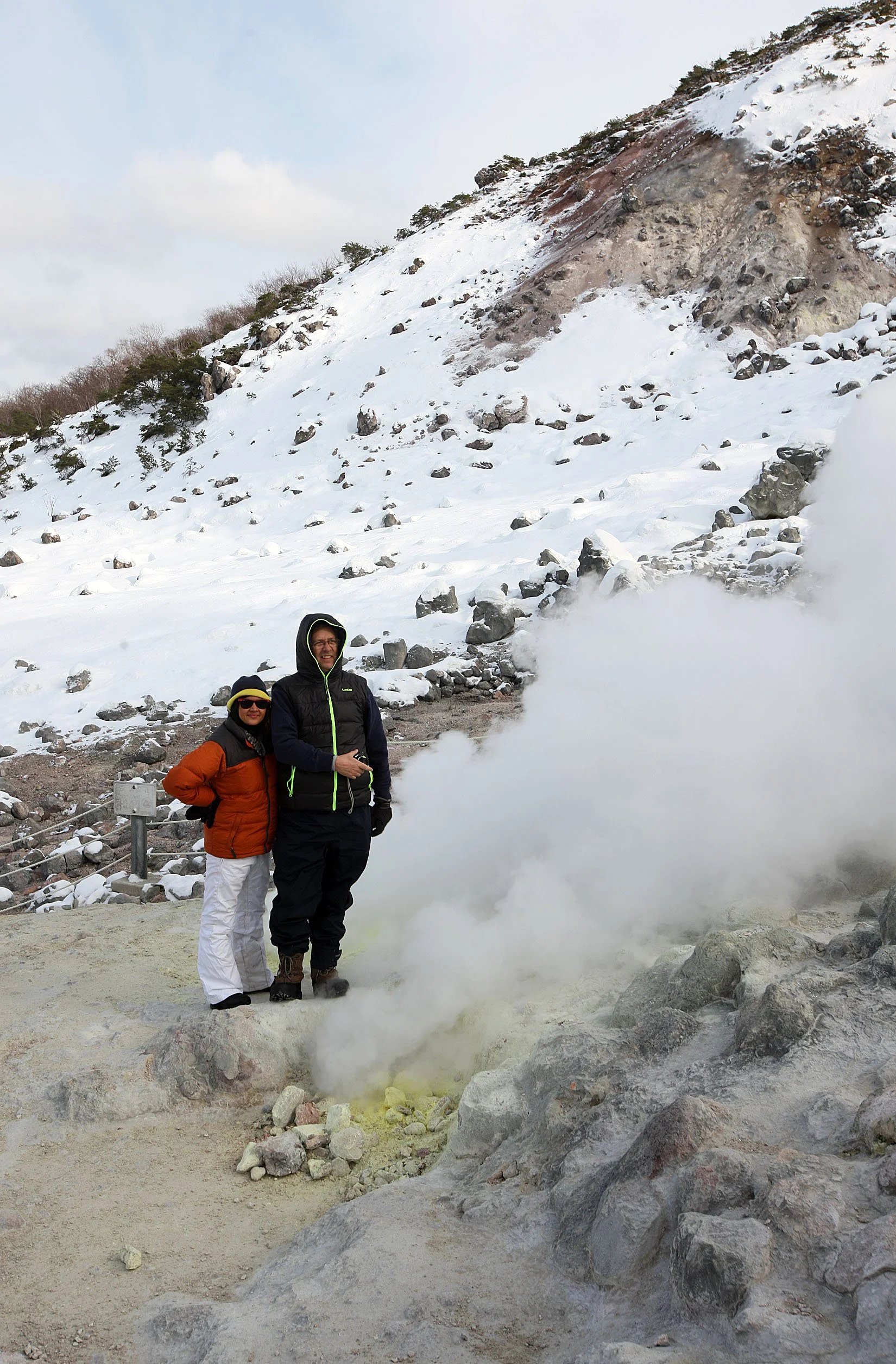 KUSSHARO LAKE, HOKKAIDO JAPAN - MT IWO FUMAROLES (9).JPG