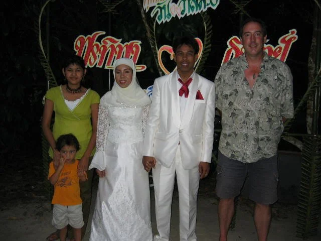 2005 Nakhonsithammarat with Family (17).jpg