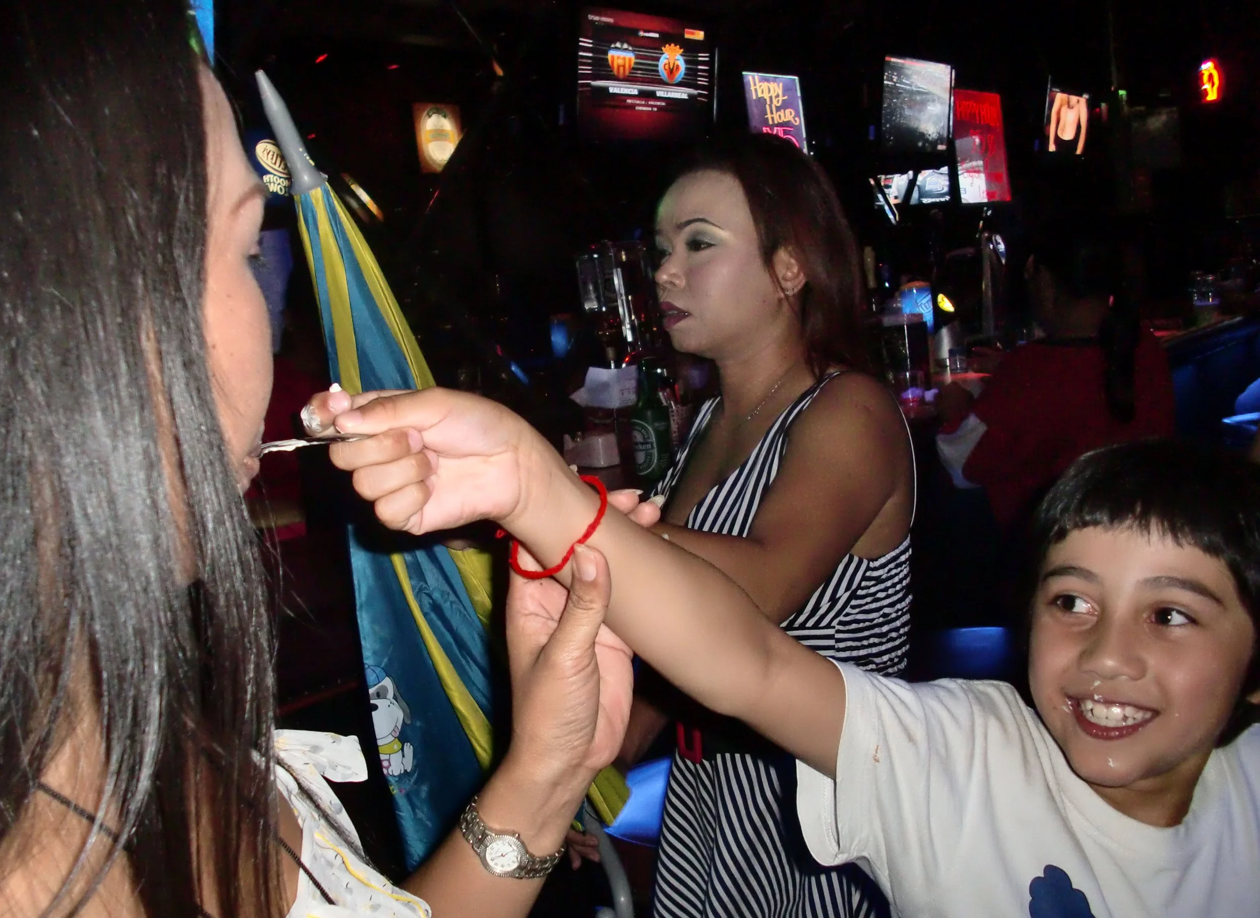 2010 Bangkok Soi Cowboy with Friends and Family (24).JPG