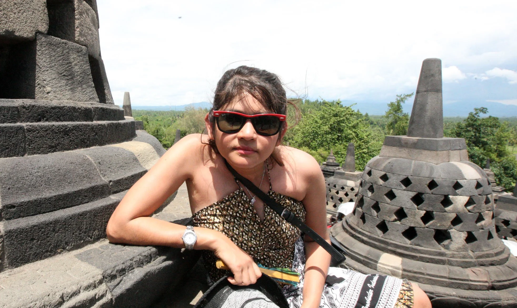 BOROBUDUR RUINS - YOGYAKARTA INDONESIA (88).JPG