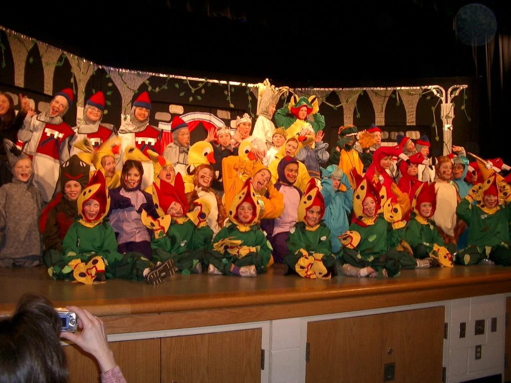2004-2-14 COKIE WITH COUSINS ABBY AND MARK IN MOUNT VERNON (4).JPG