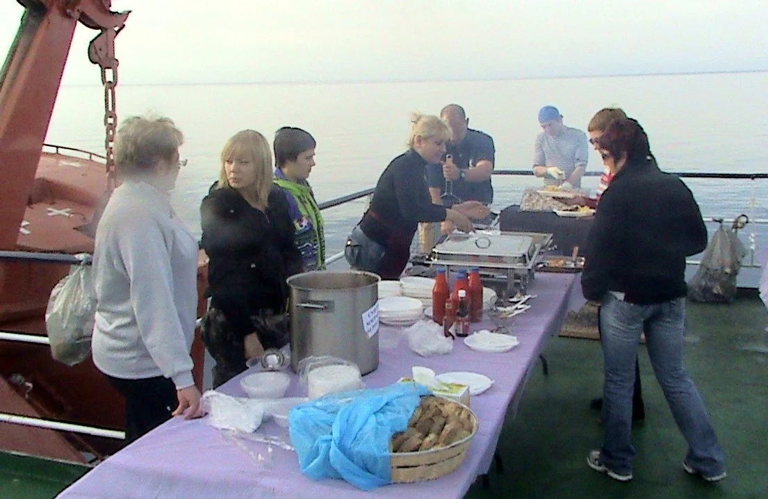 COMMANDER ISLANDS - DECK PARTY (5).JPG