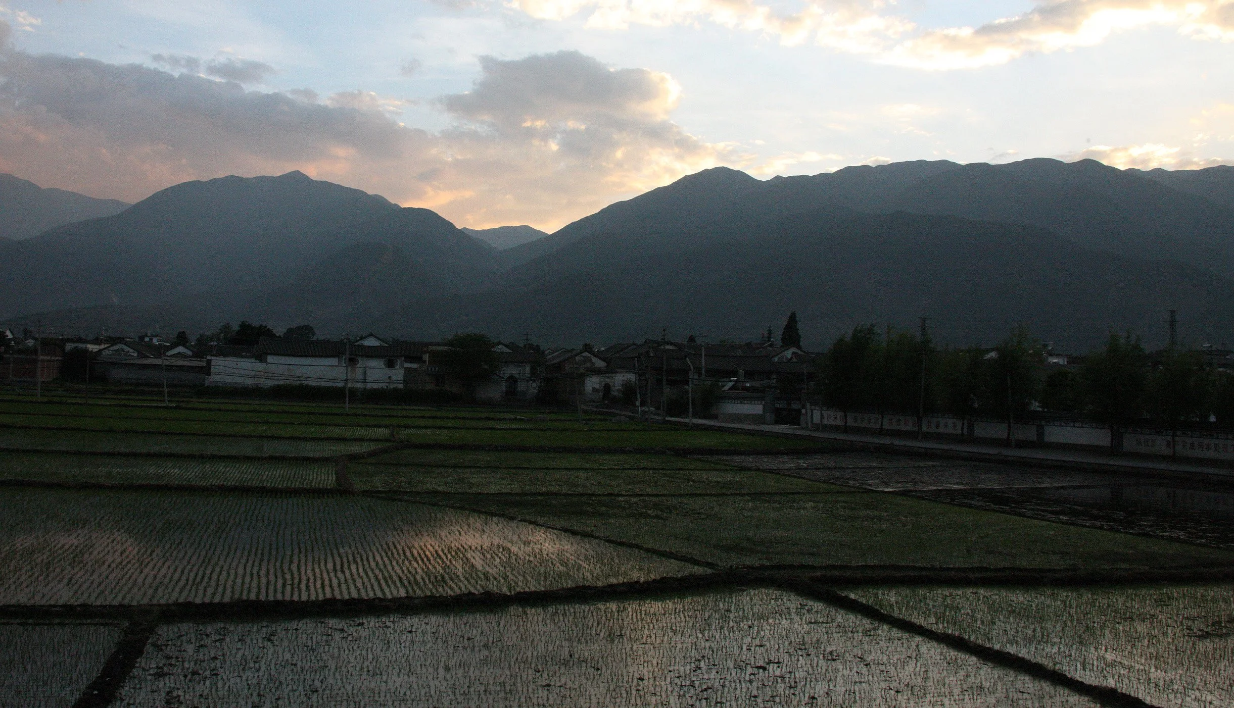 LINDEN CENTER - XIZHOU VILLAGE YUNNAN CHINA (35).JPG