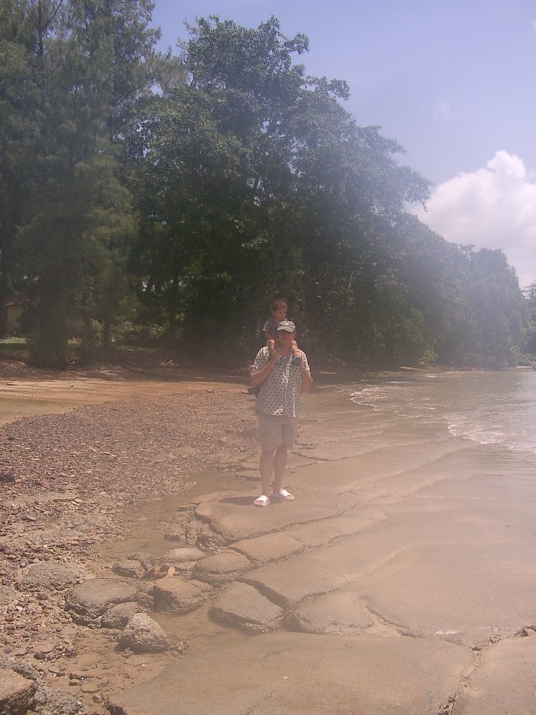 2004 Krabi Railey Beach Trip with Cokie & Som (9).JPG