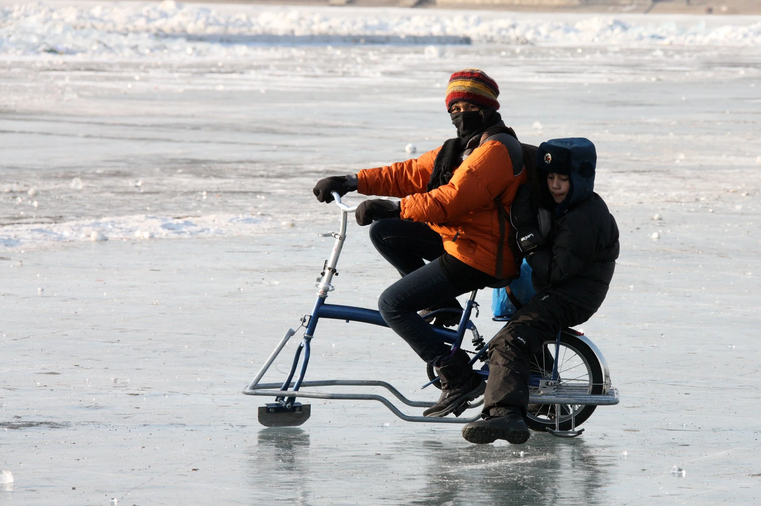 SONGHUA RIVER HARBIN CHINA - ACTIVITY ZONE! (44).JPG