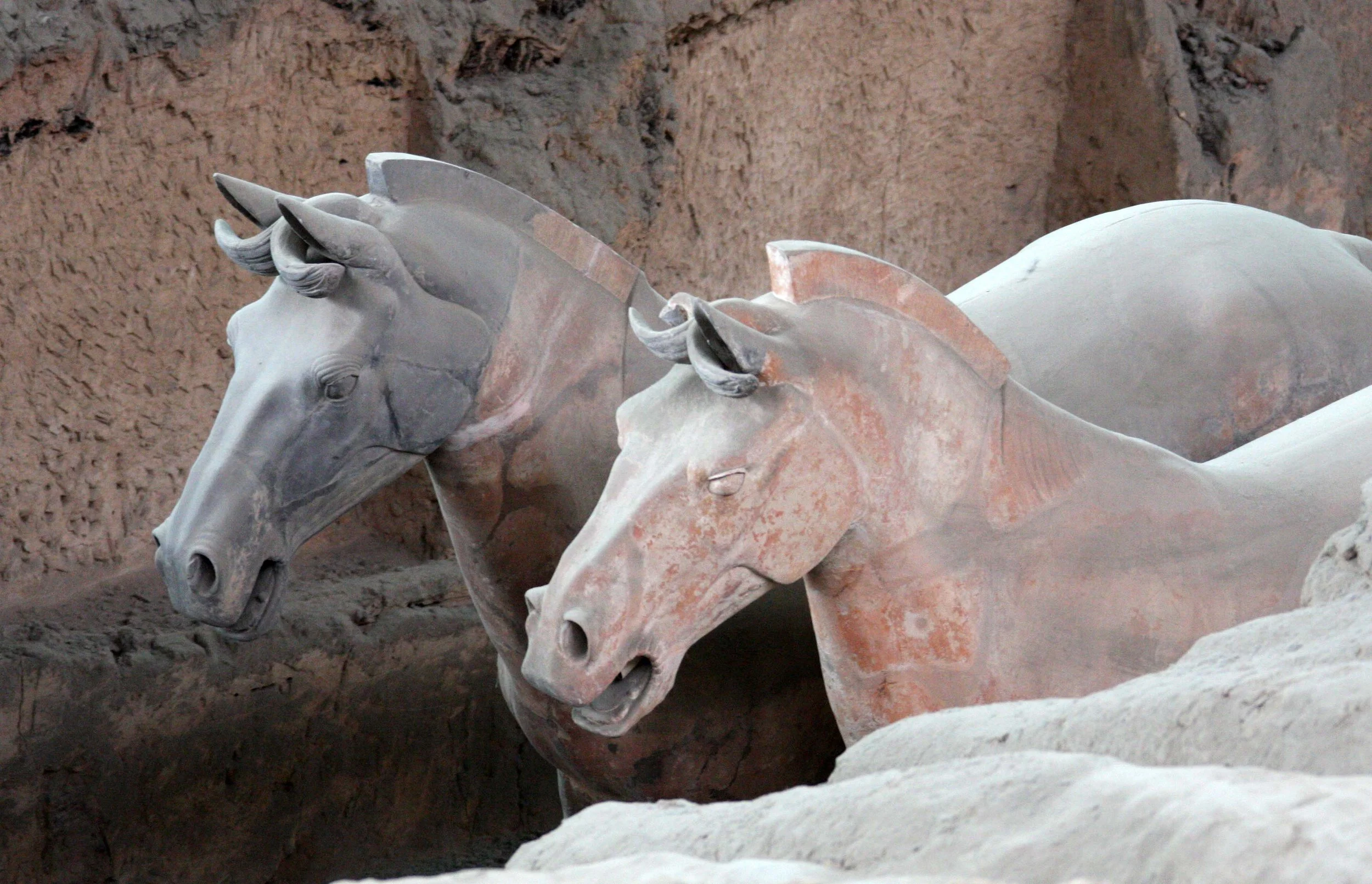 XIAN - TERRA COTTA WARRIORS - MARCH 2011 (67).JPG