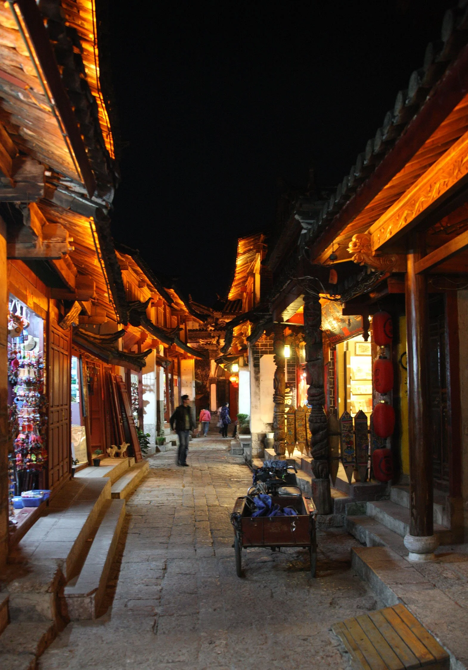 YUNNAN - LIJIANG ANCIENT TOWN - CHINA (131).JPG