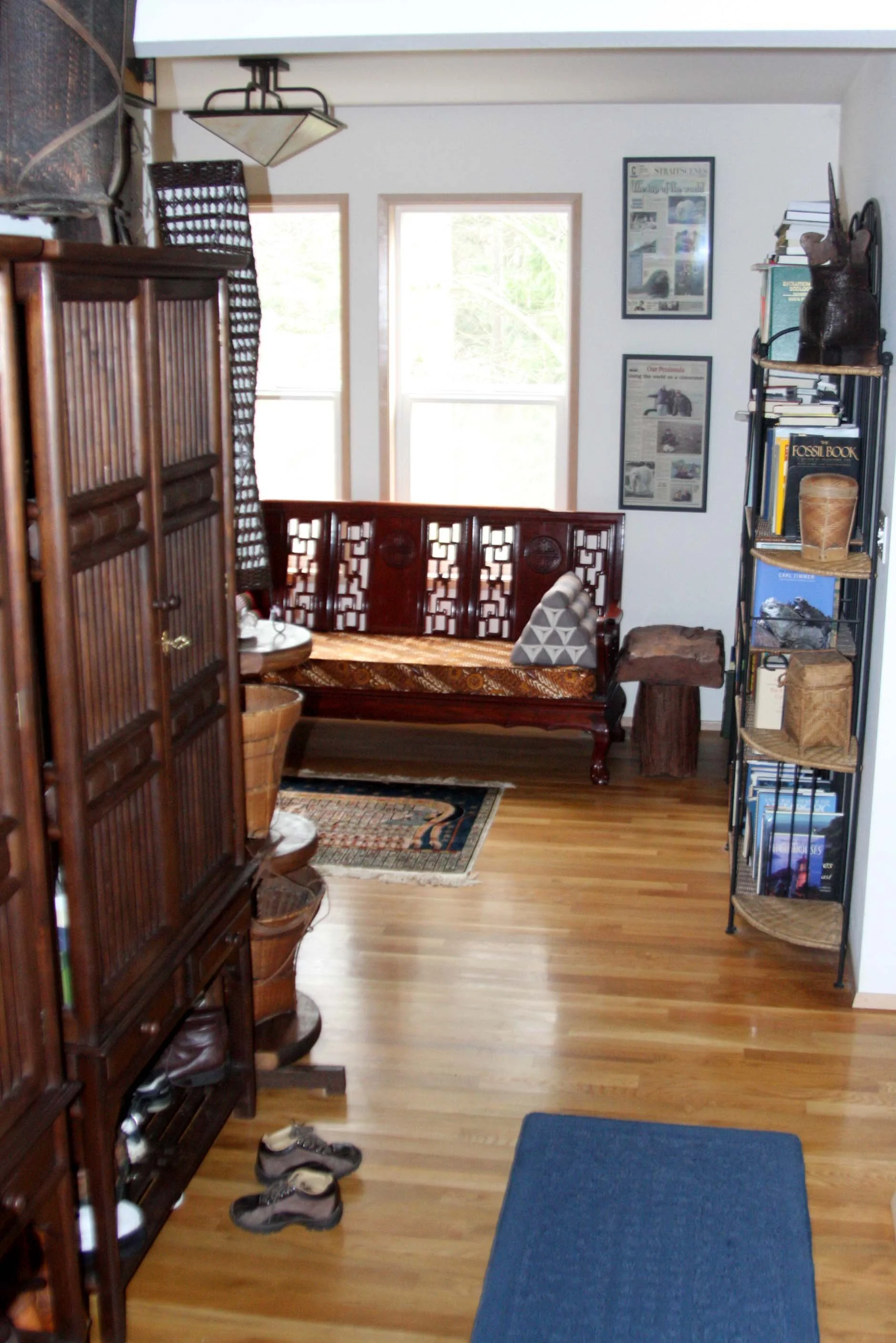 2009-4-24 - HOUSE - ENTRY WAY.JPG