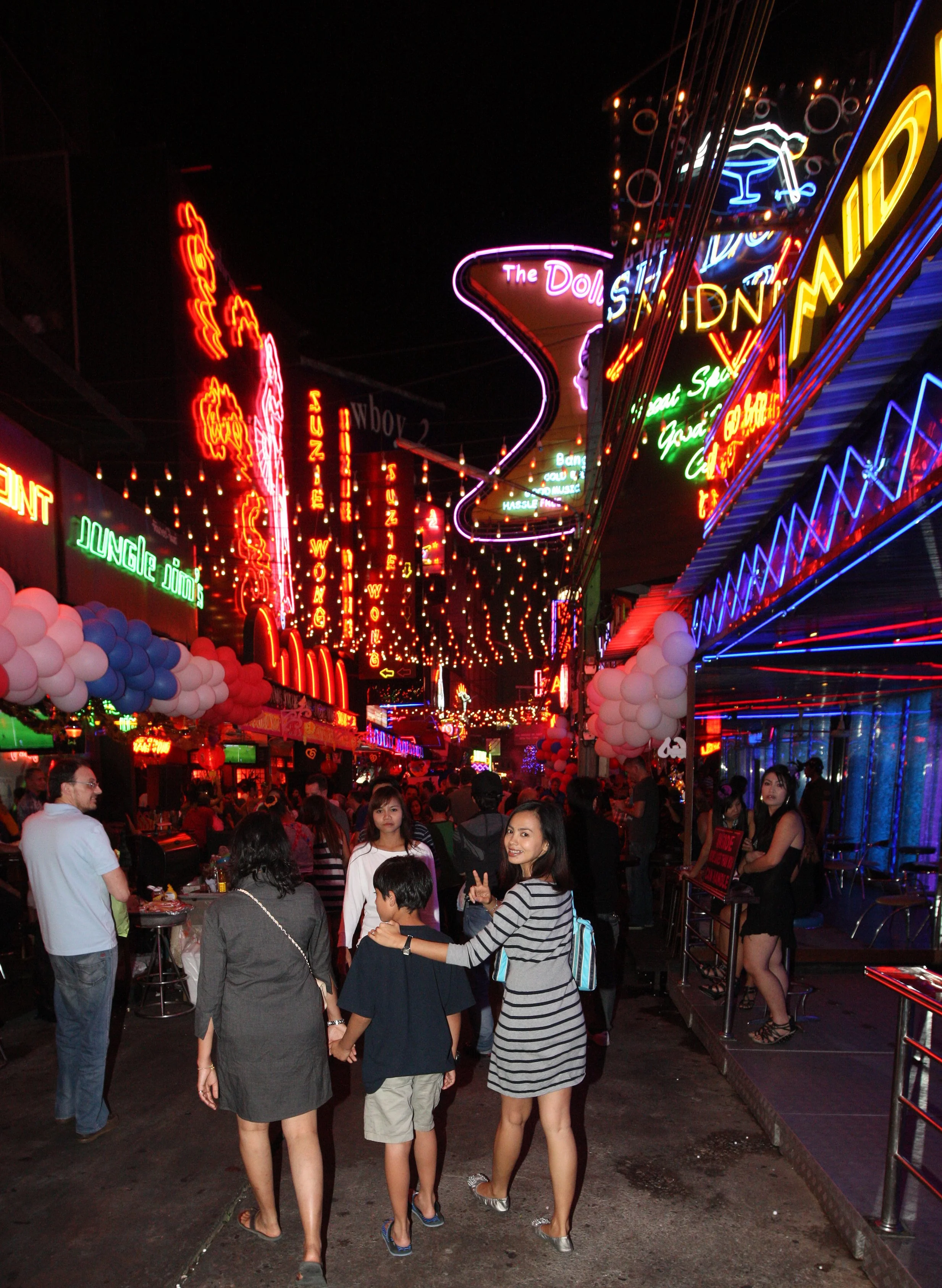 2012 Bangkok New Year's Eve on Soi Cowboy (7).JPG